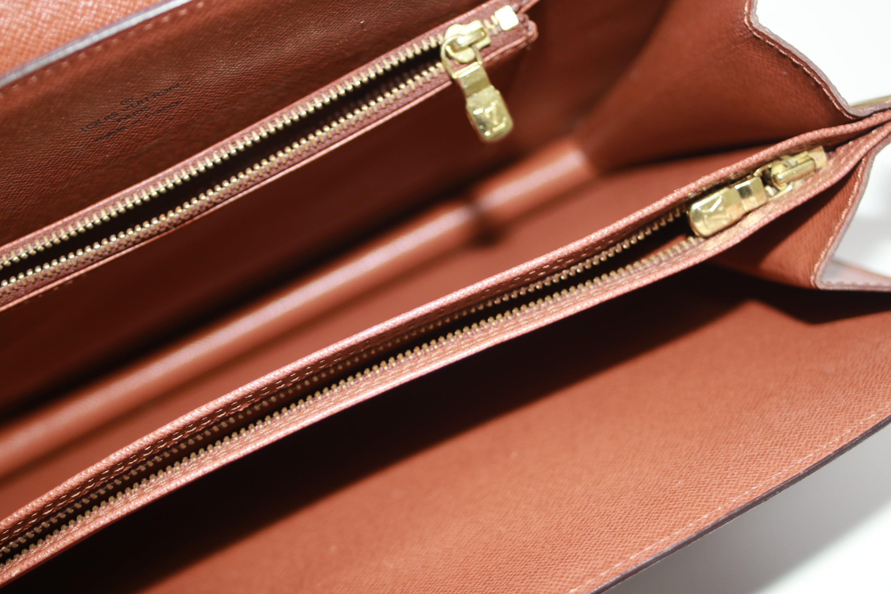 Louis Vuitton Courcelles Shoulder Bag Used