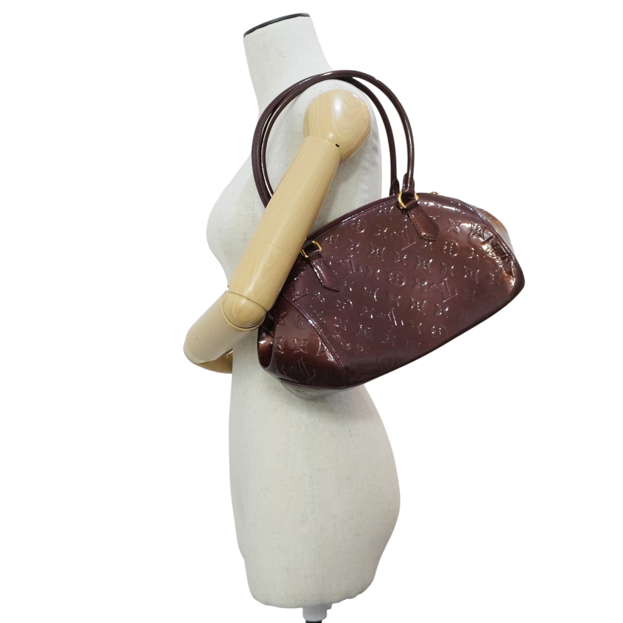 Pre-owned Louis Vuitton Vernis Sherwood PM Handbag Amarante