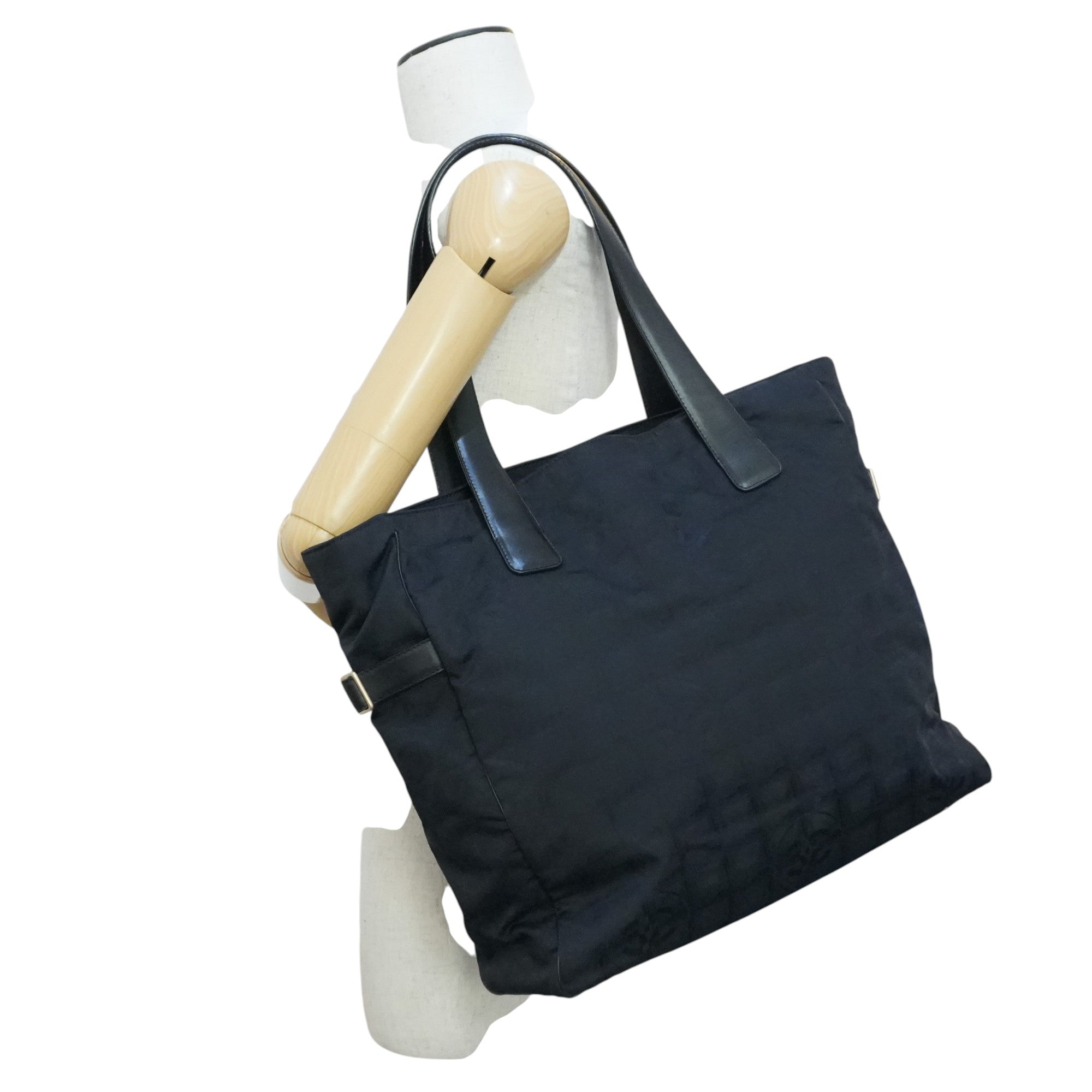 Pre-owned Chanel Nylon Travel Tote Bag Black