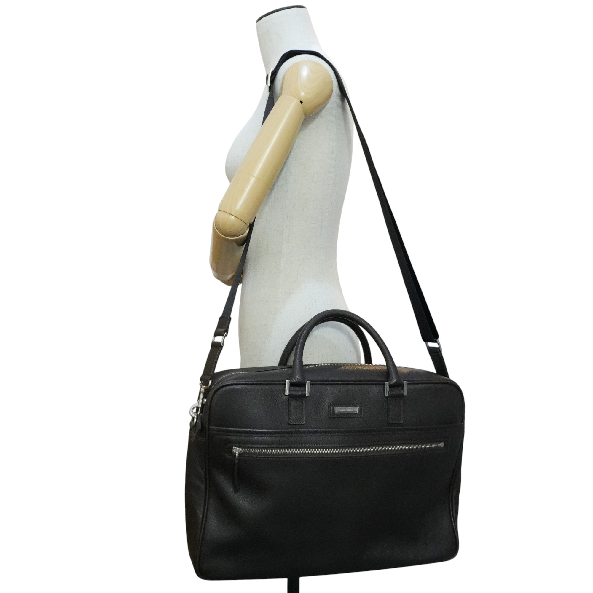 Pre-owned Burberry Briefcase Brown