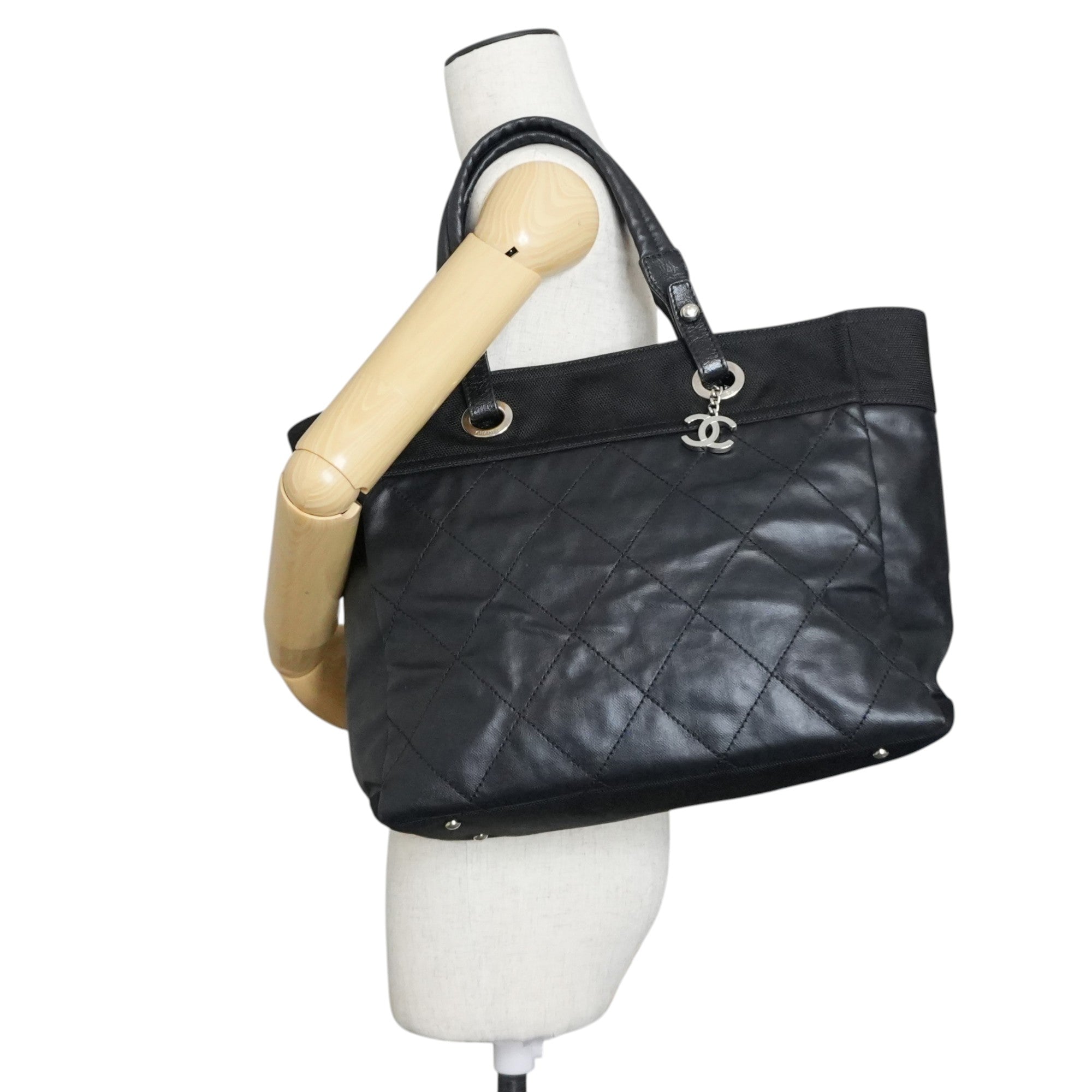 Pre-owned Chanel Paris Biarritz Tote Bag Black