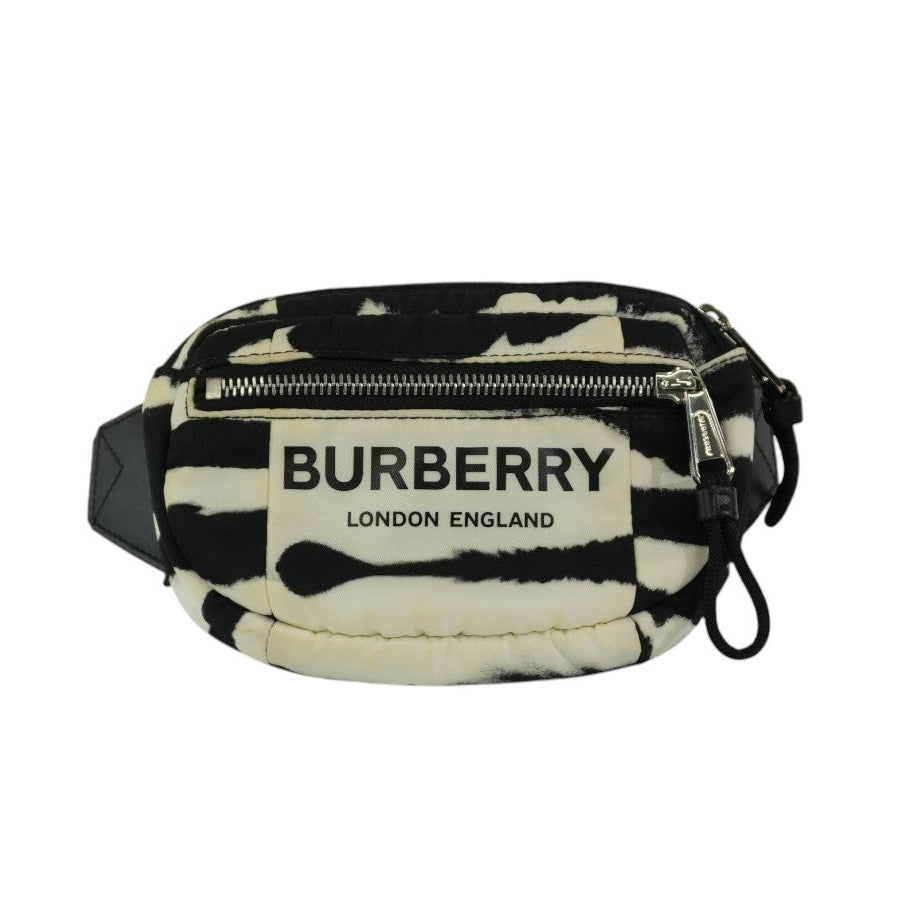 Pre-owned Burberry Body Bag Black and White
