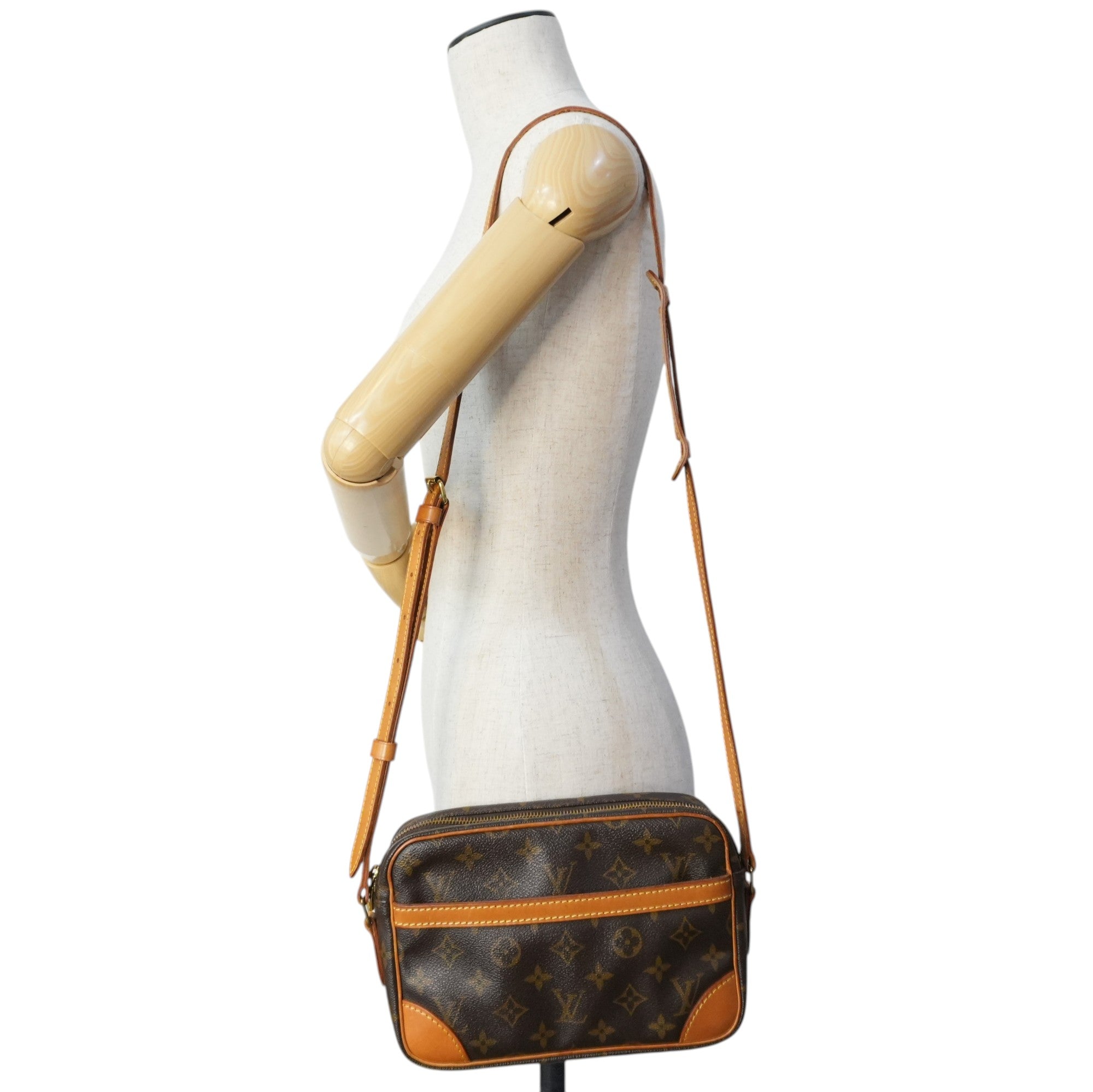 Louis Vuitton Monogram Trocadero Shoulder Bag Used