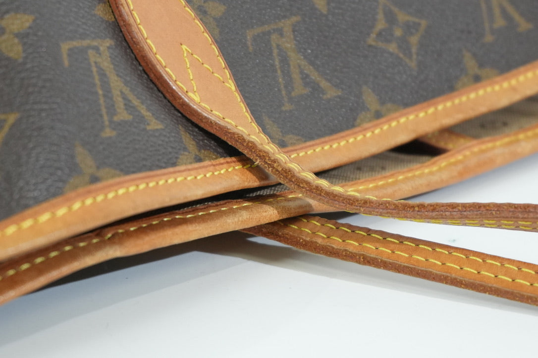 Pre-owned Louis Vuitton Monogram Neverfull MM Tote Bag