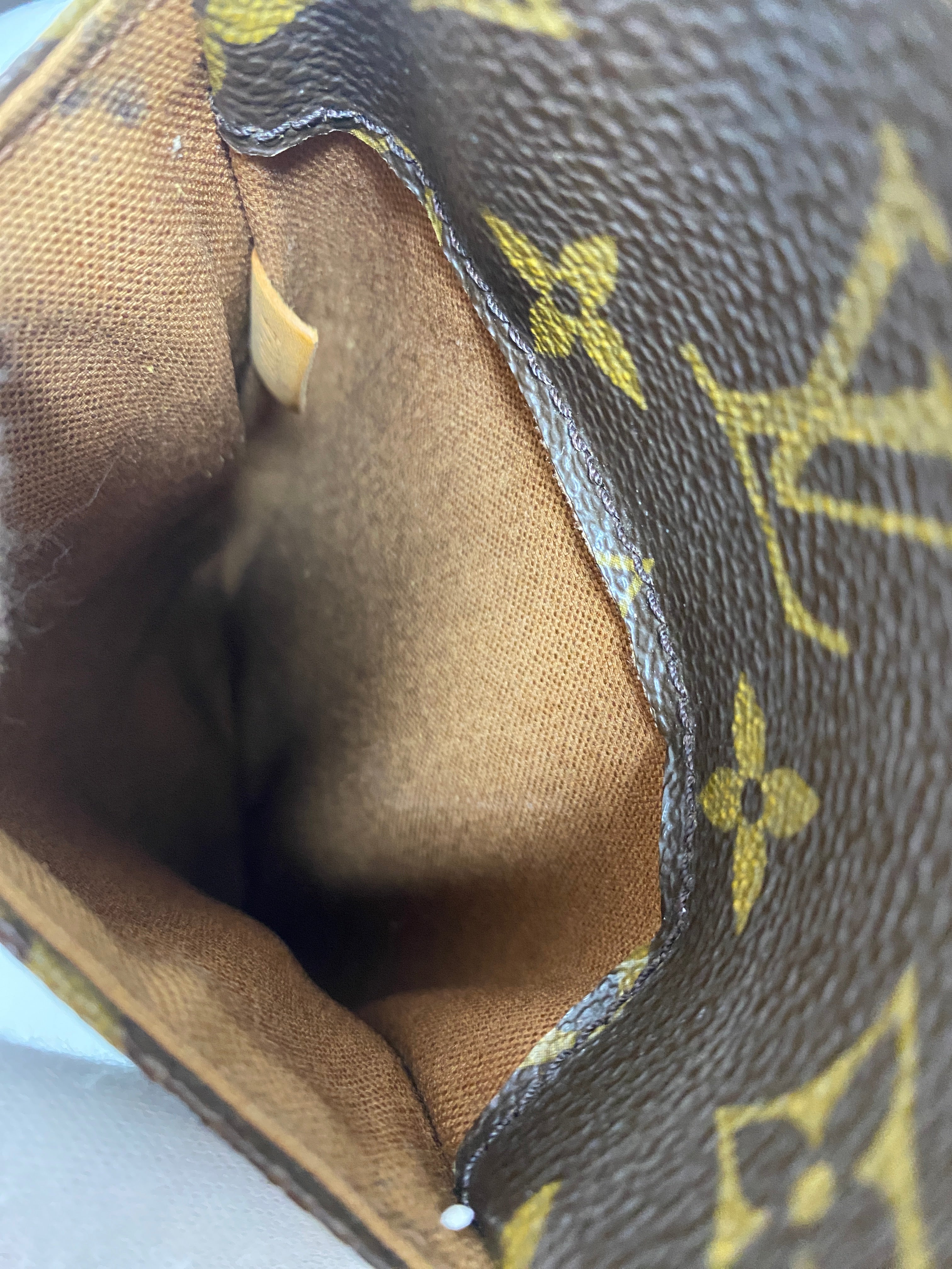 Louis Vuitton Pochette Gange Body Bag Used