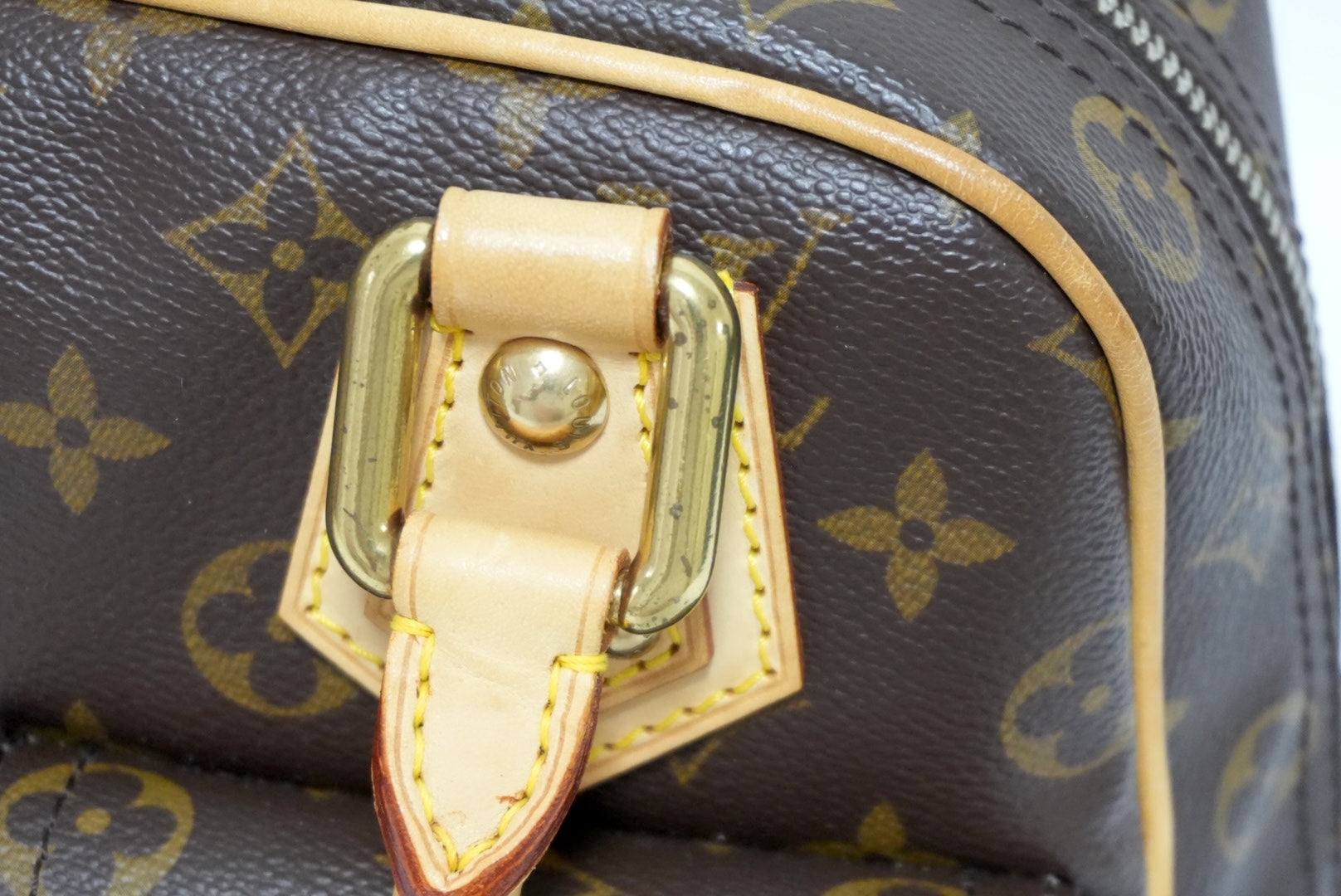 Louis Vuitton Manhattan PM Handbag Used