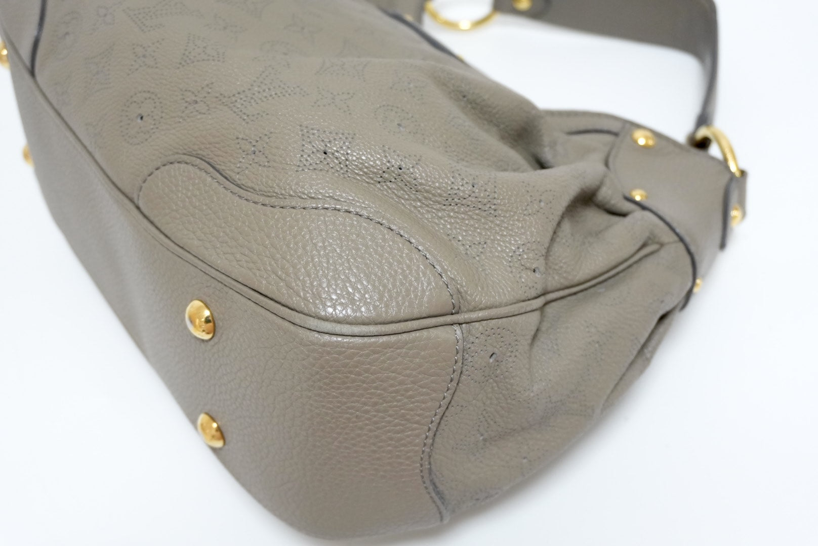 ルイ・ヴィトン ソーラー PM マヒナ 中古