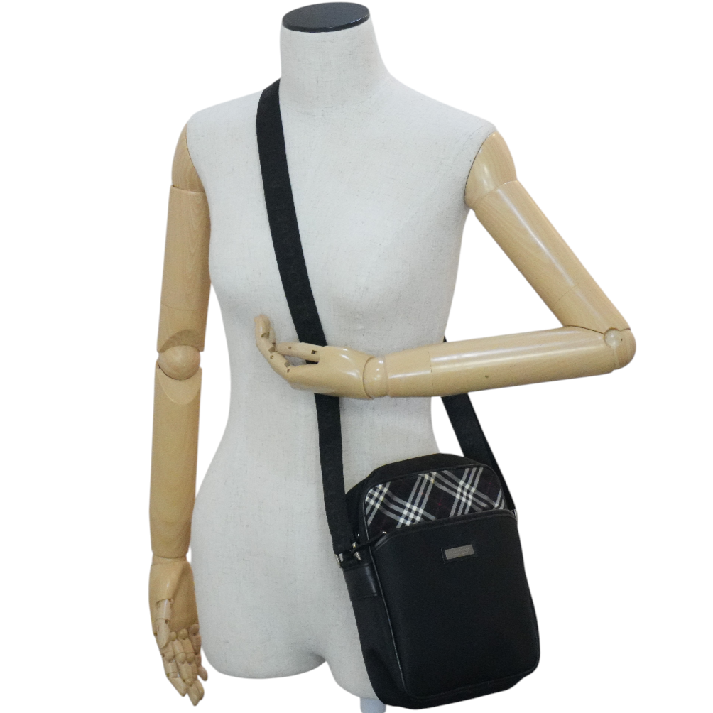 Pre-owned Burberry Crossbody Bag Black