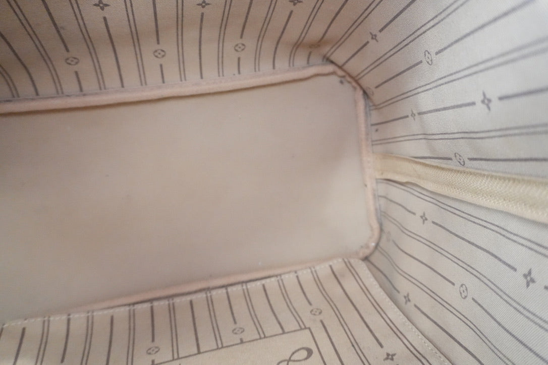 Pre-owned Louis Vuitton Monogram Neverfull MM Tote Bag