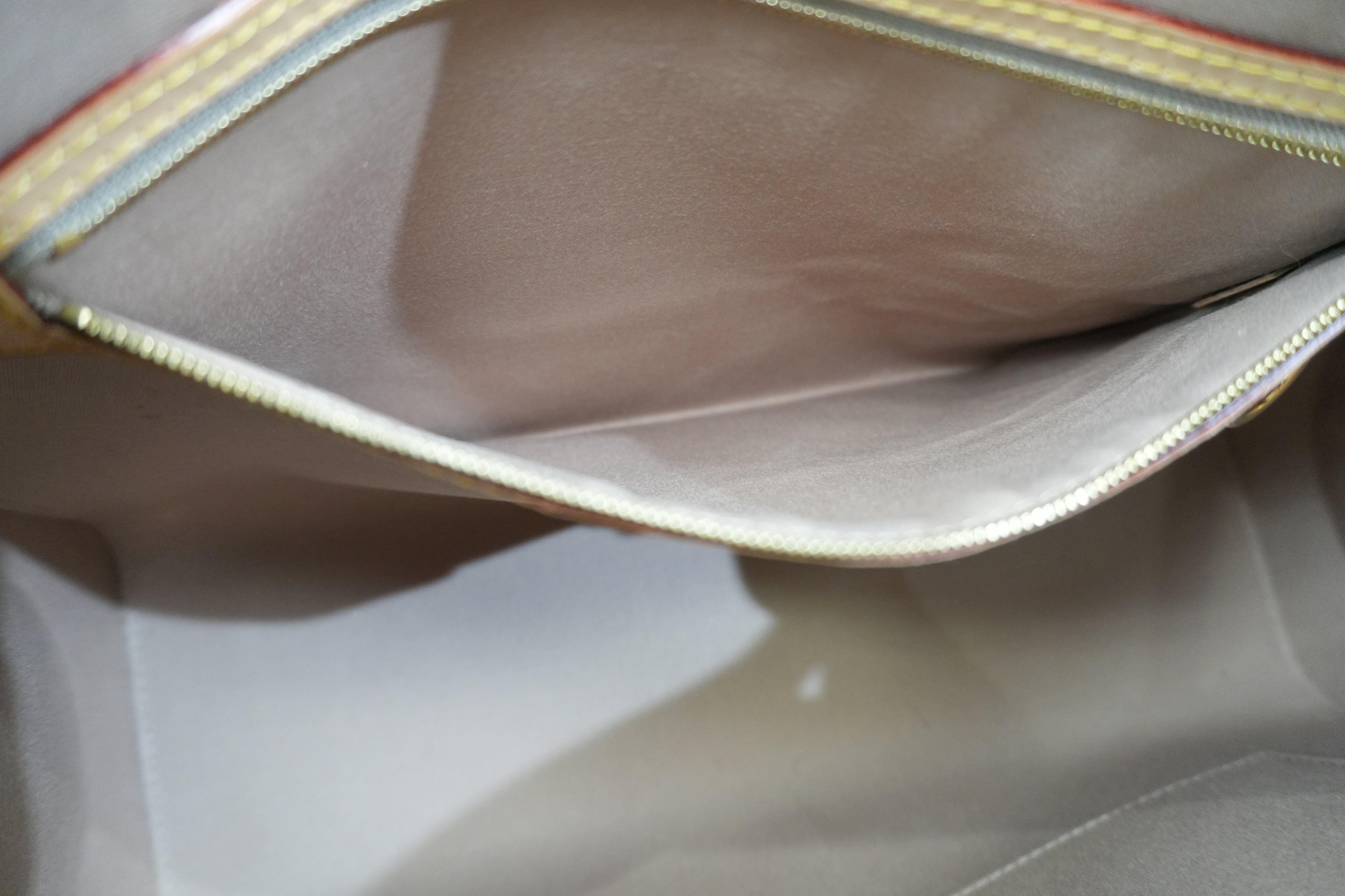 Pre-owned Louis Vuitton Vernis Brea MM Tote Bag Citrin