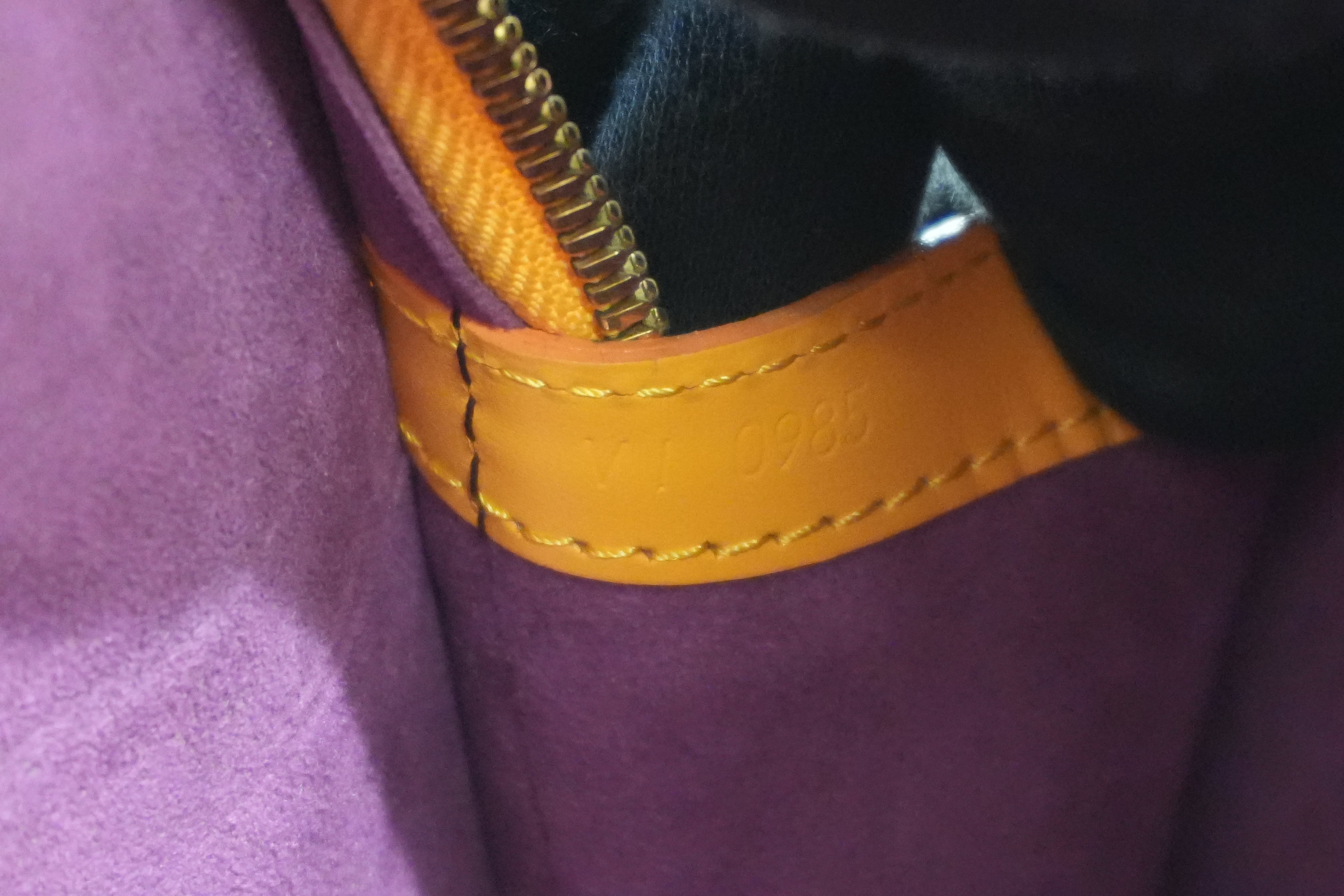 Pre-owned Louis Vuitton Epi Lussac Shoulder Bag Yellow