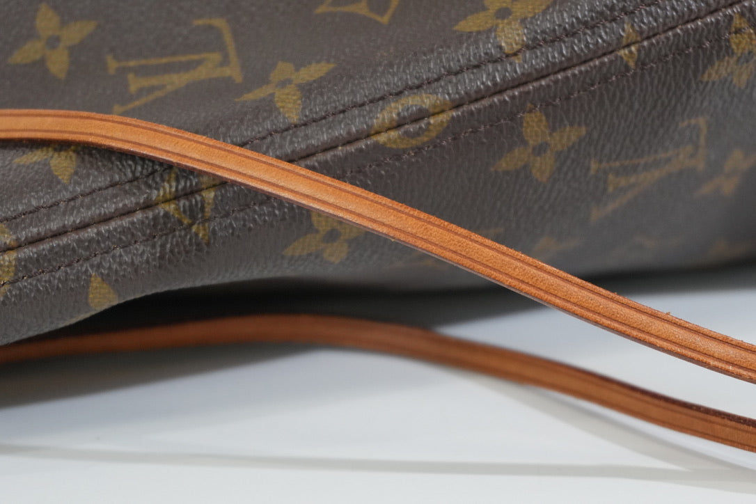 Pre-owned Louis Vuitton Monogram Neverfull MM Tote Bag