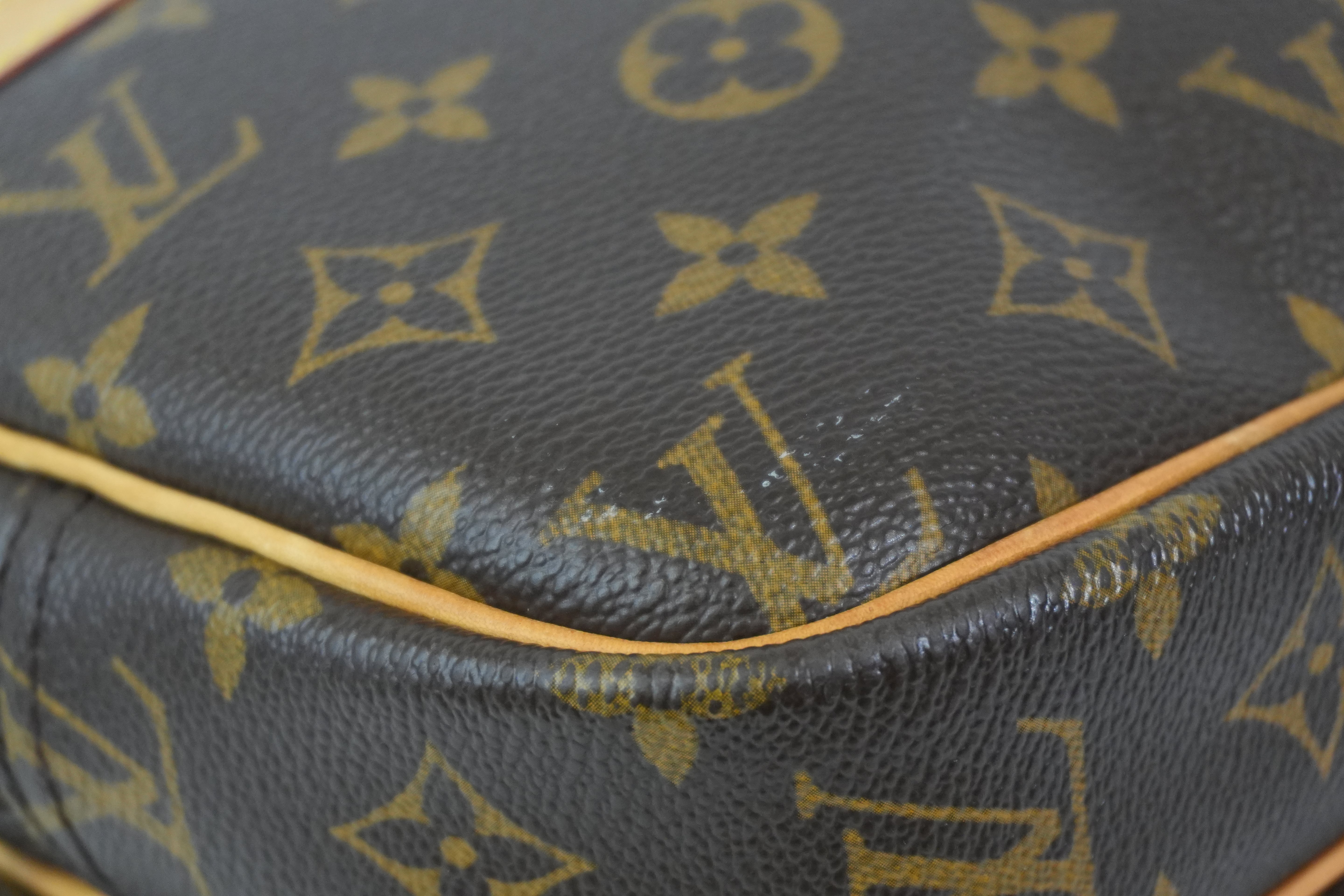 Pre-owned Louis Vuitton Monogram Reporter PM Shoulder Bag