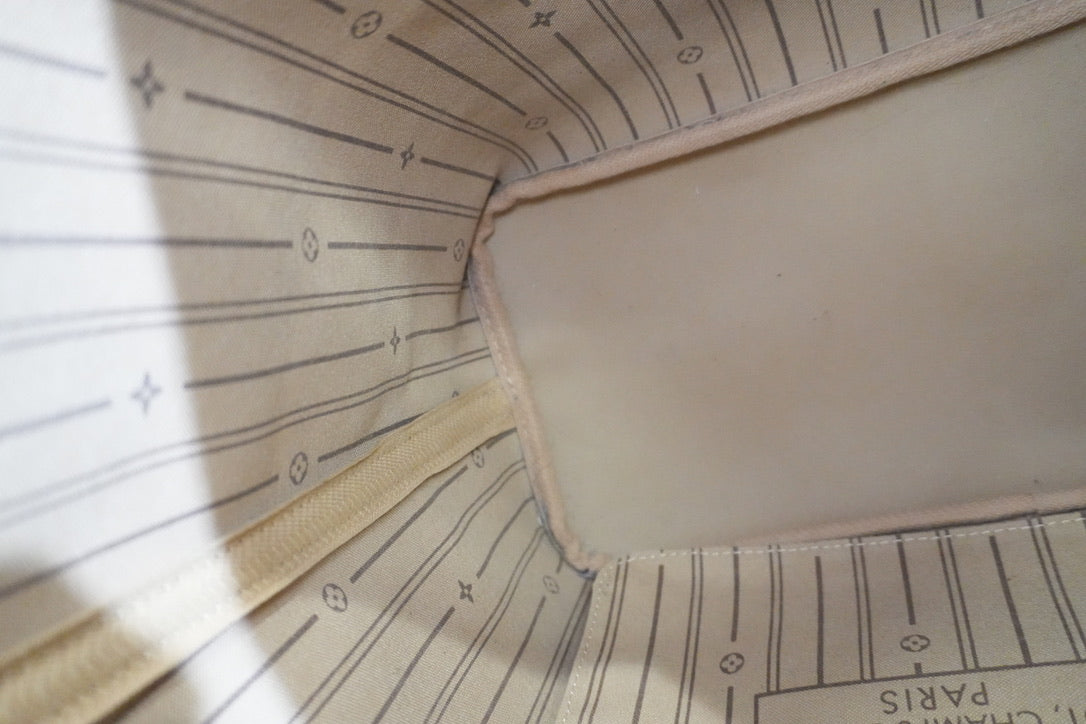 Pre-owned Louis Vuitton Monogram Neverfull MM Tote Bag