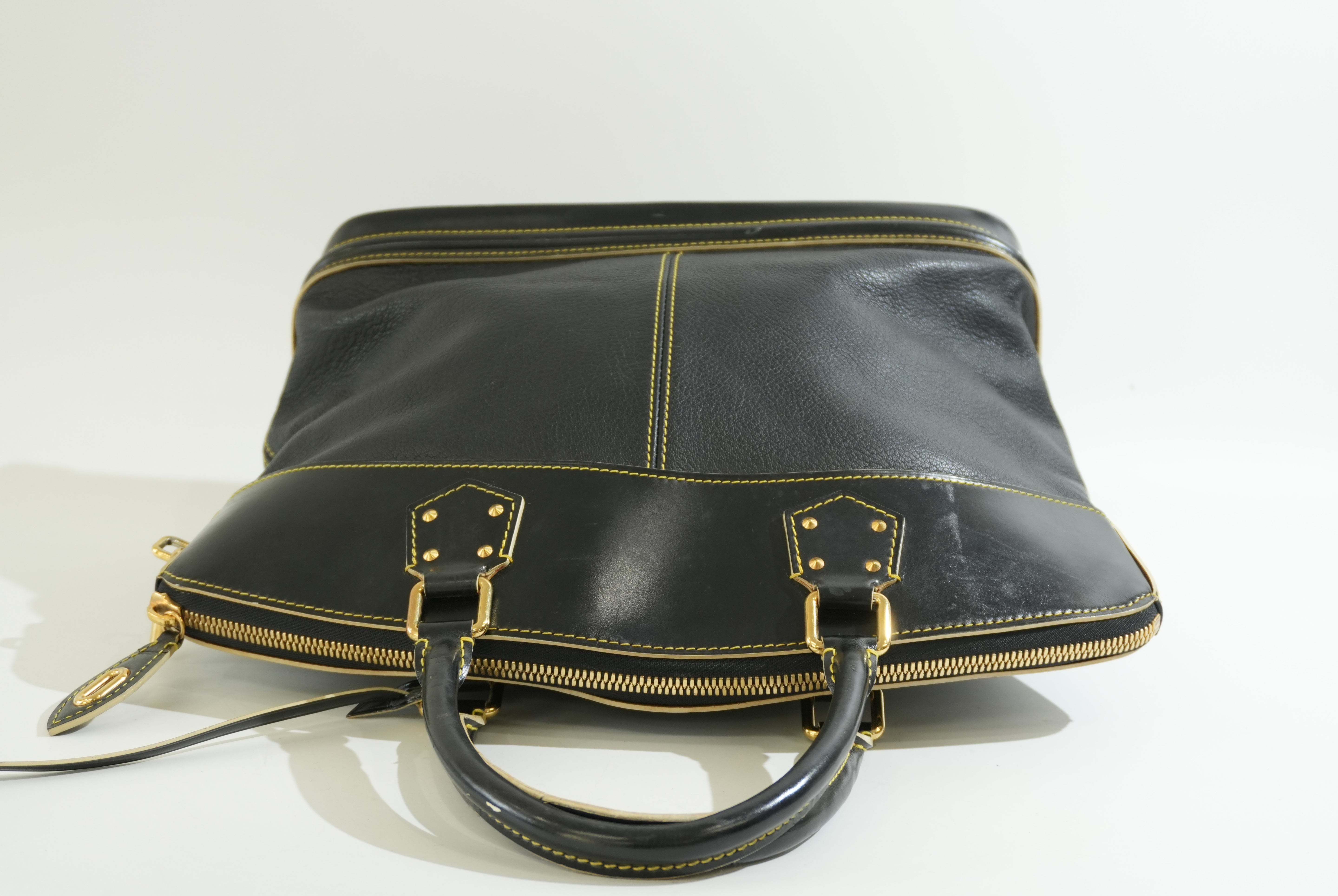 Pre-owned Louis Vuitton Lock It Suhali Handbag Black