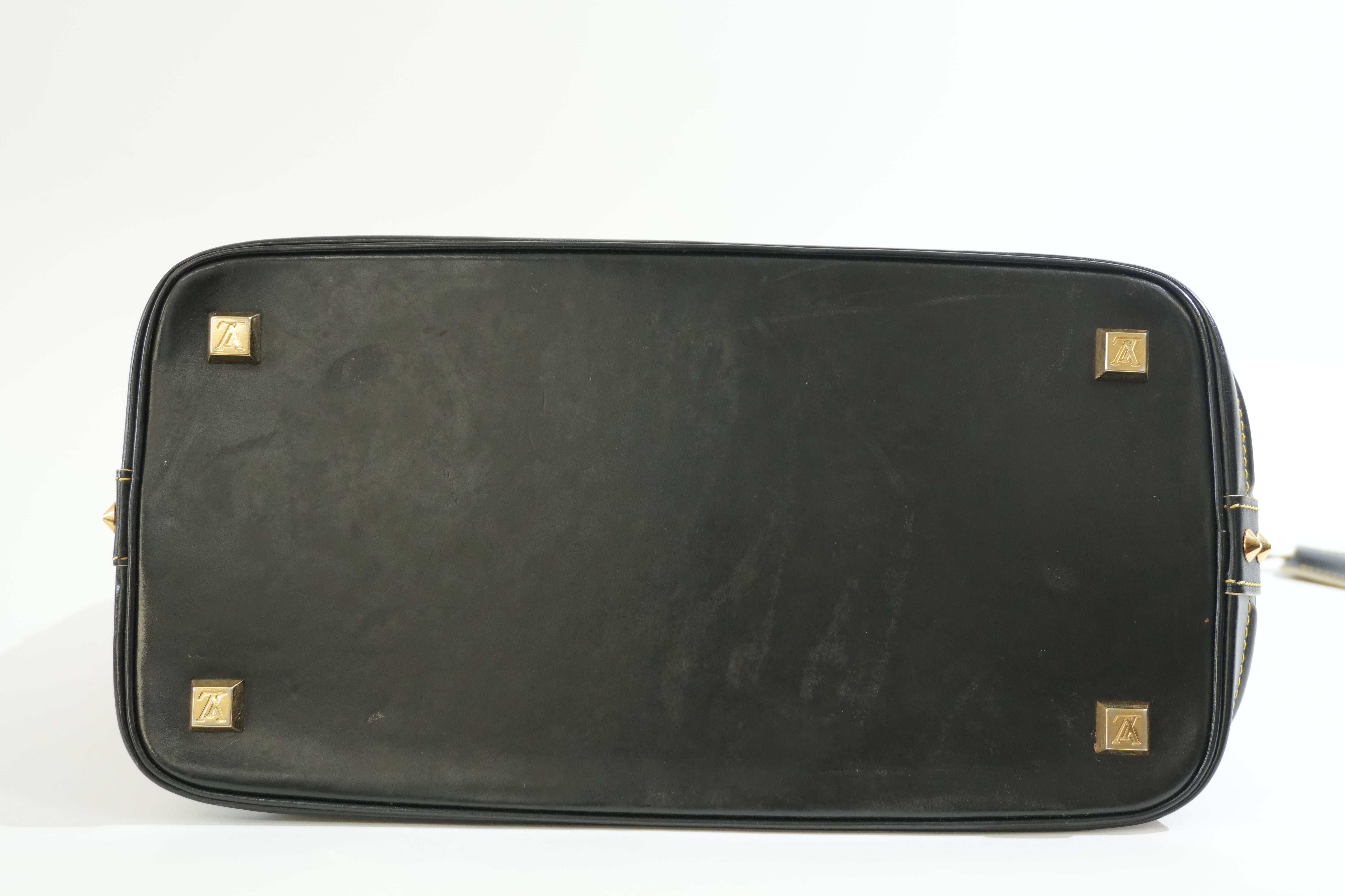 Pre-owned Louis Vuitton Lock It Suhali Handbag Black