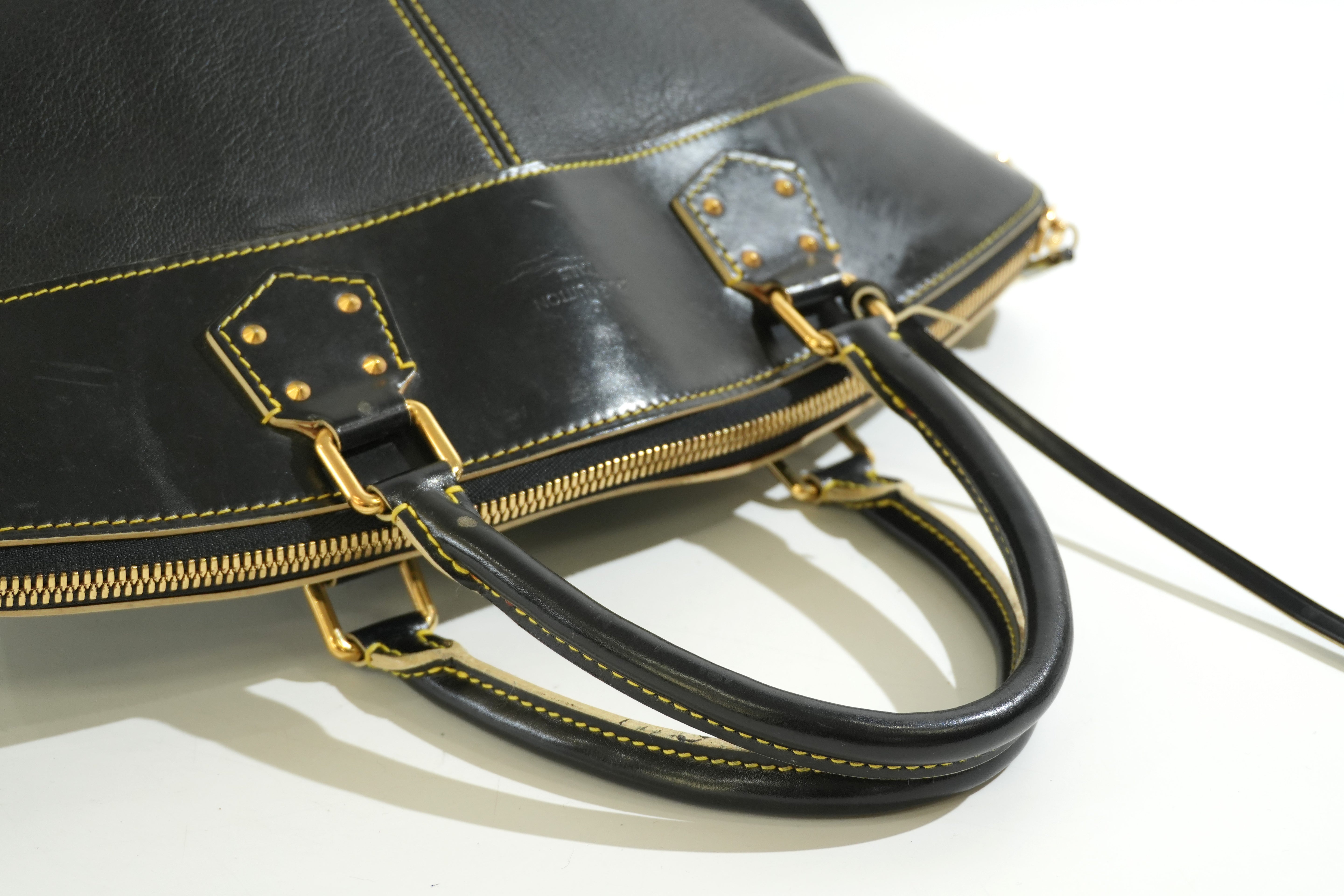 Pre-owned Louis Vuitton Lock It Suhali Handbag Black