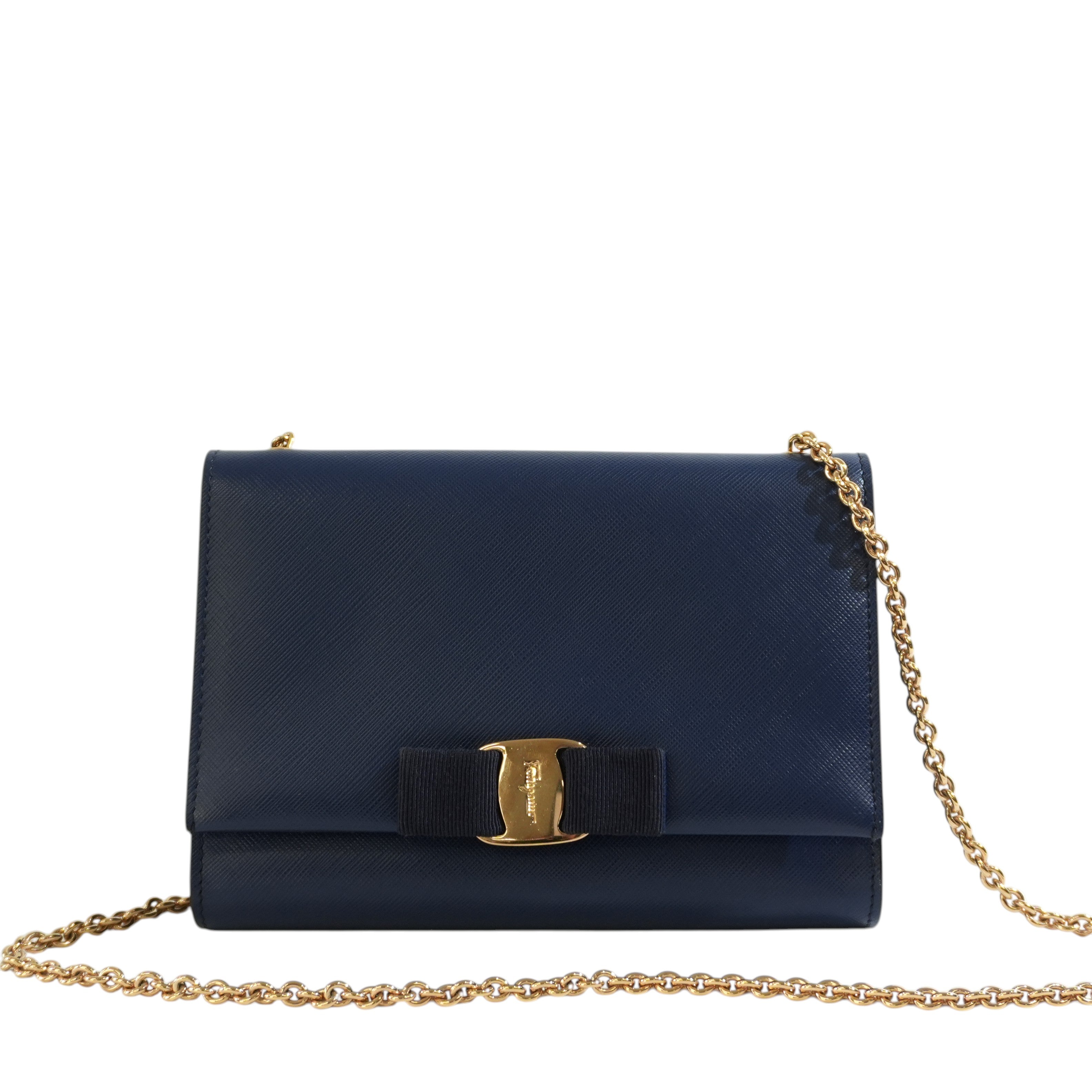 Pre-owned Ferragamo Chain Crossbody Bag Blue