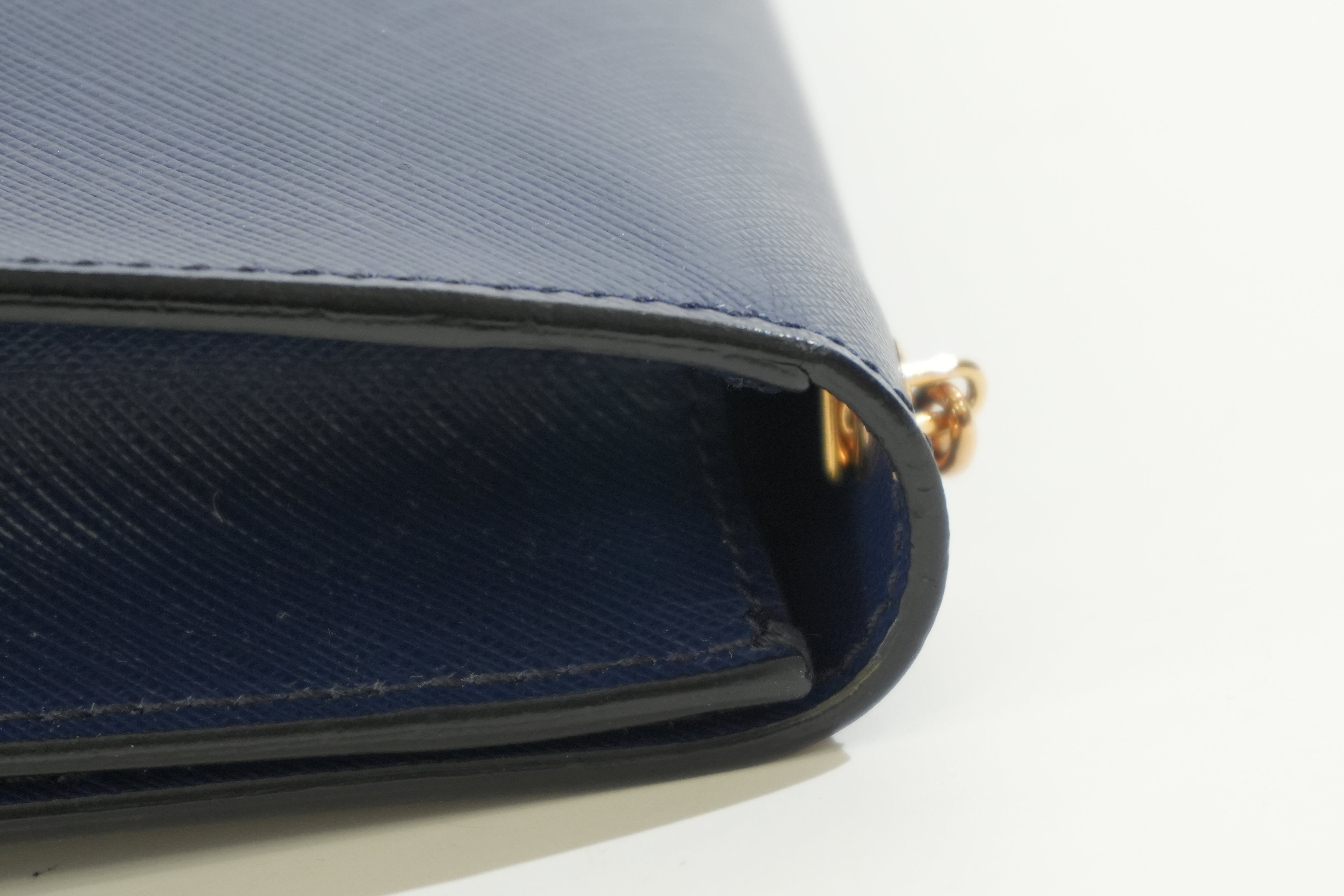 Pre-owned Ferragamo Chain Crossbody Bag Blue