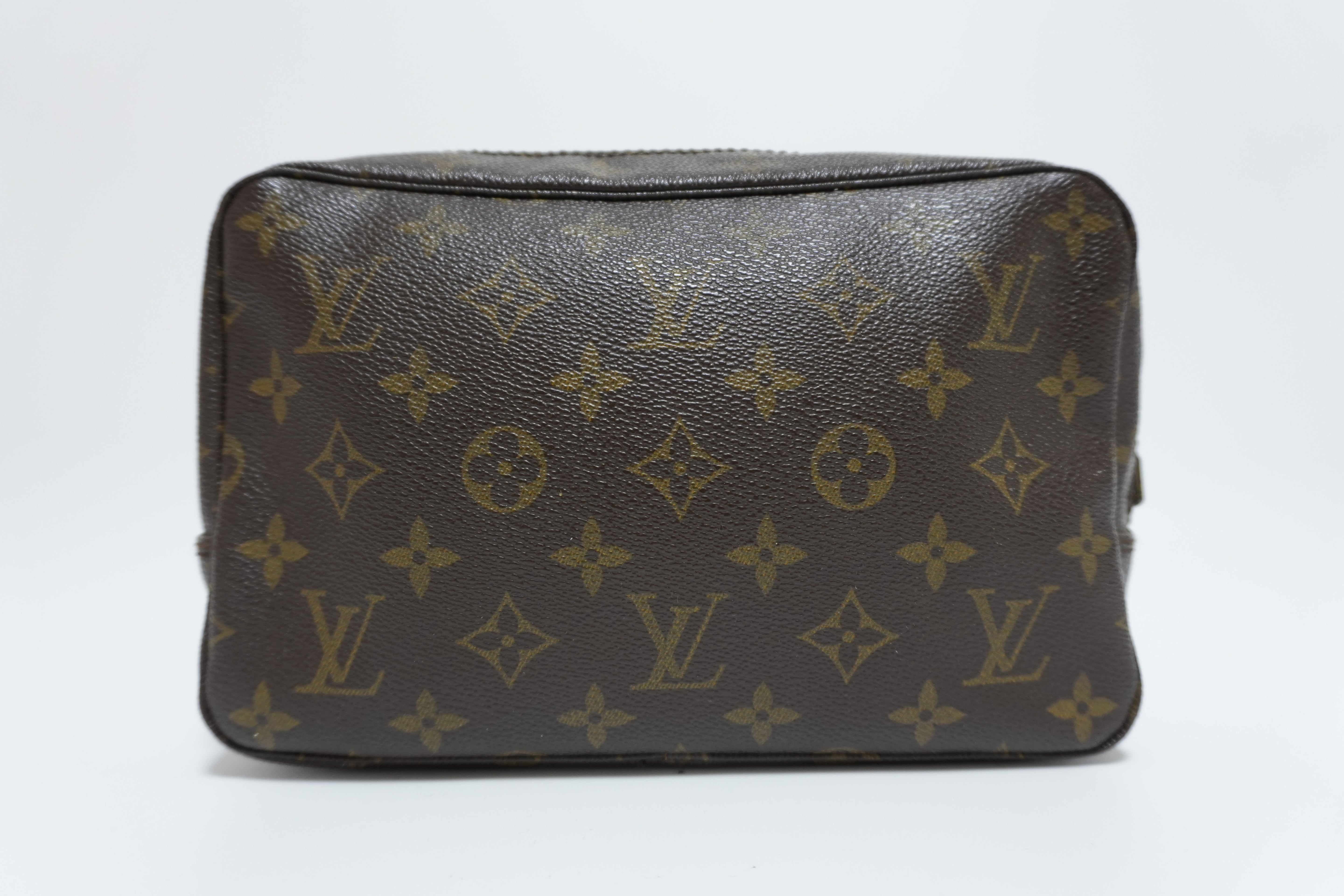 Louis Vuitton Monogram Trousse 23 Canvas Used