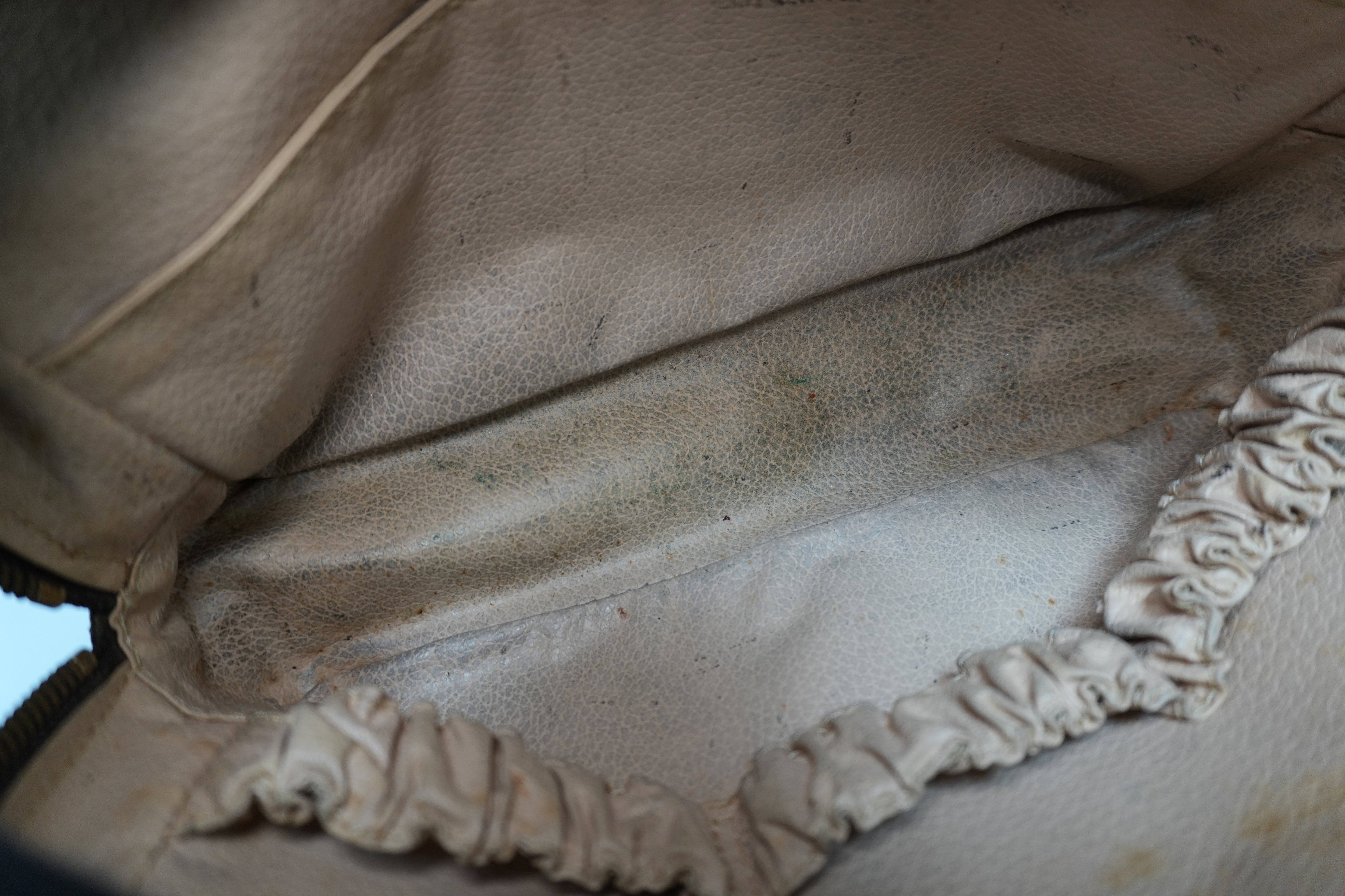 Louis Vuitton Monogram Trousse 23 Canvas Used