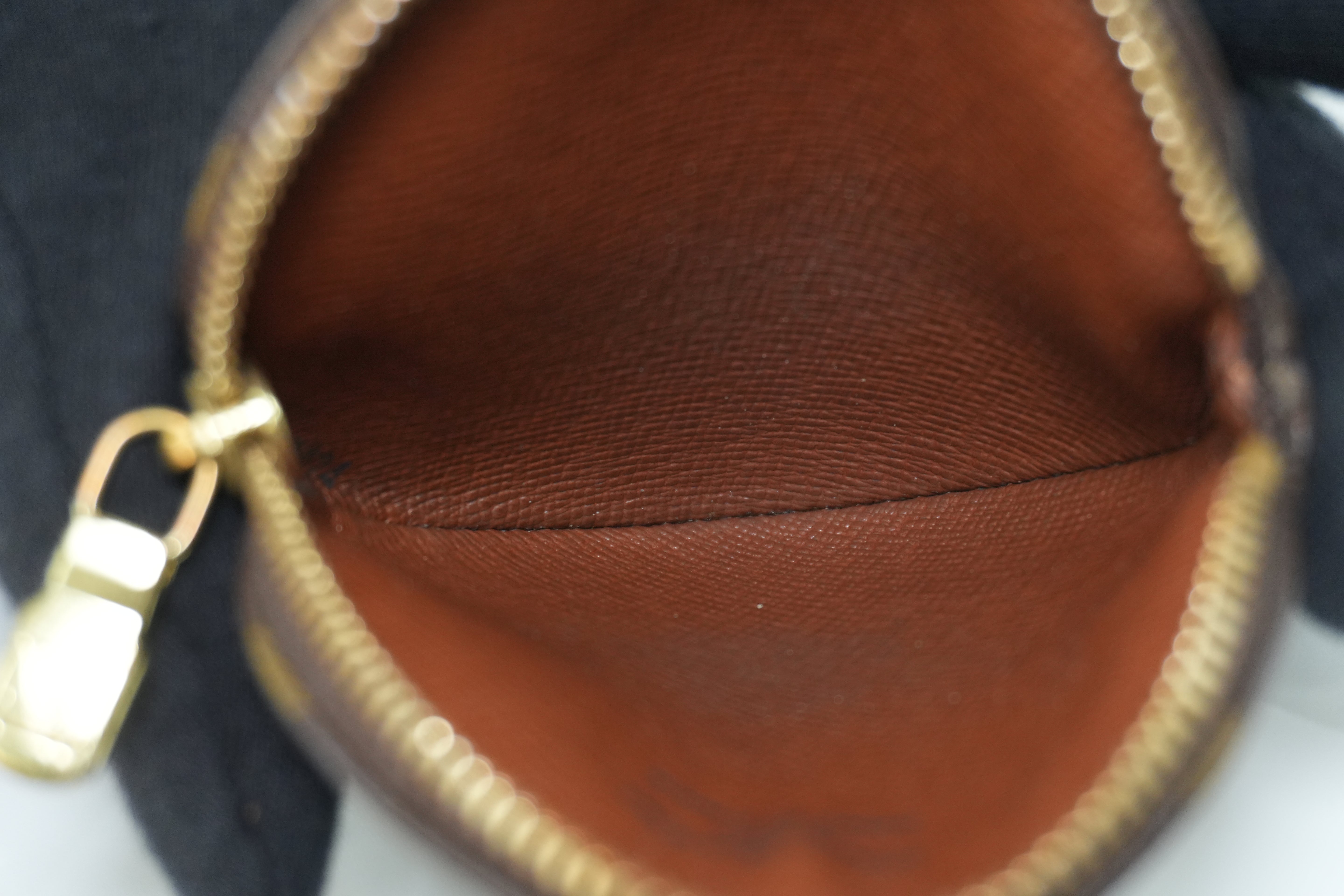 Louis Vuitton Monogram Round Coin Purse Used