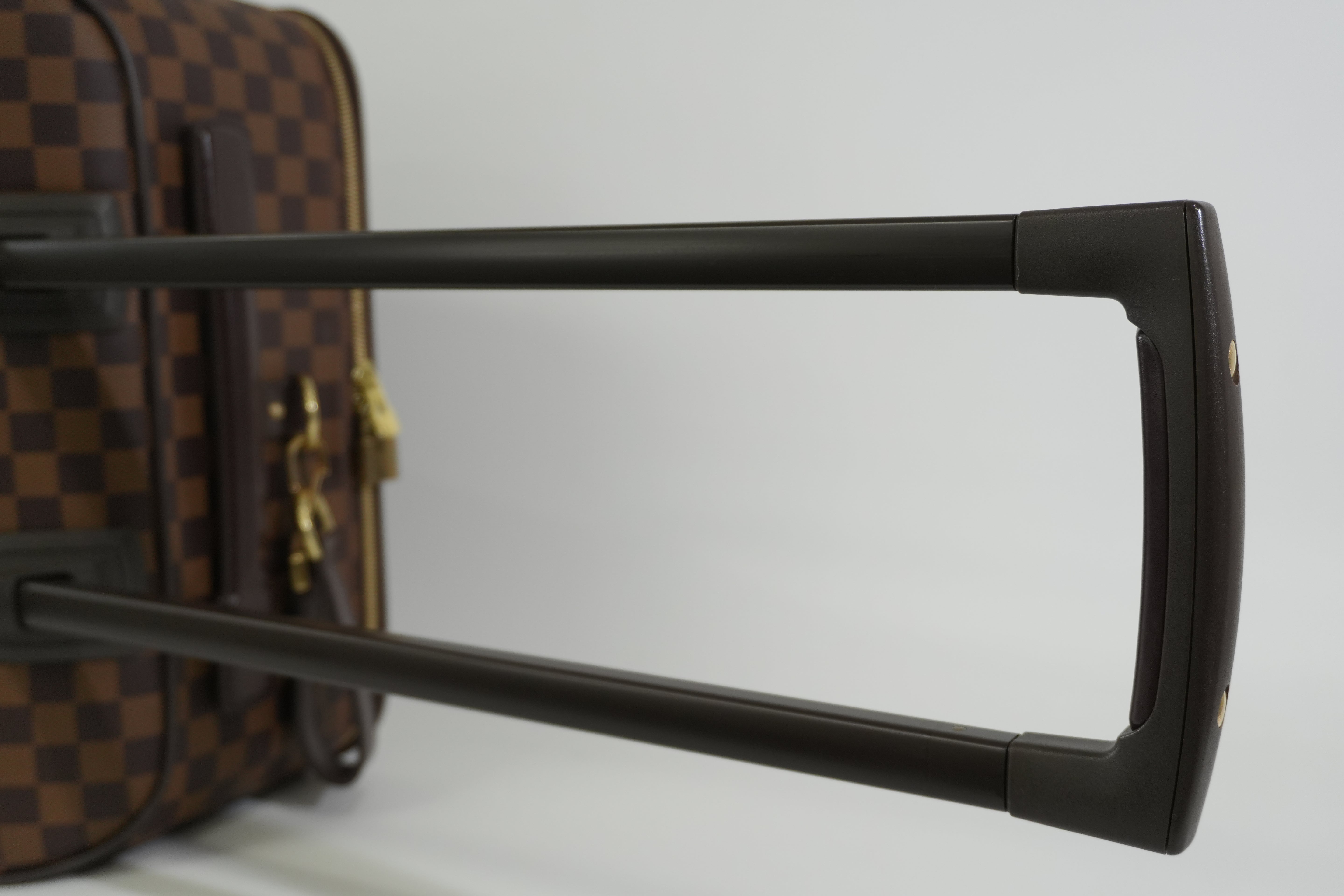 Pre-owned Louis Vuitton Damier Ebene Pegase 55 Rolling Luggage