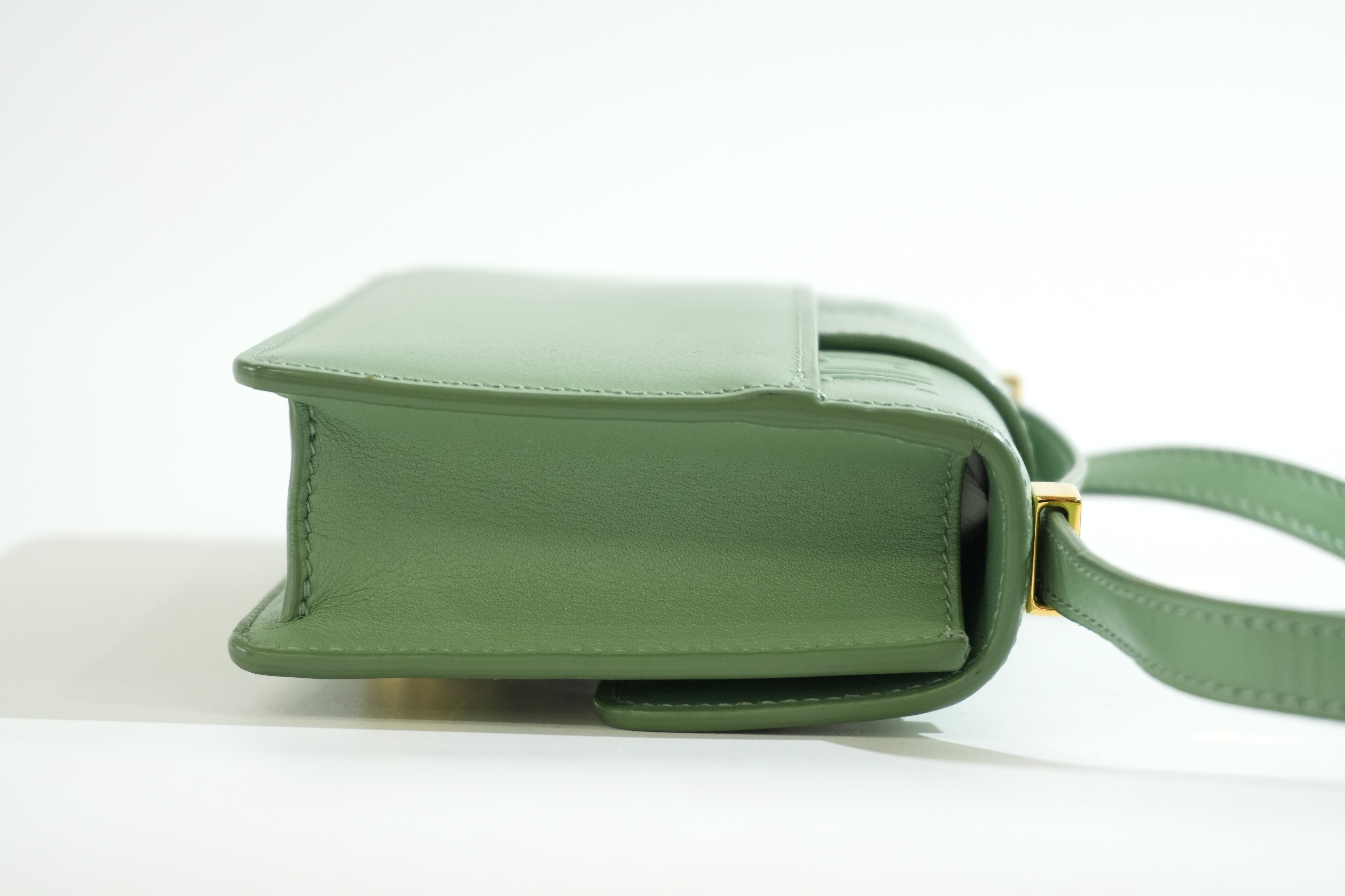 Pre-owned Dior 30 Montaigne Shoulder Bag Green