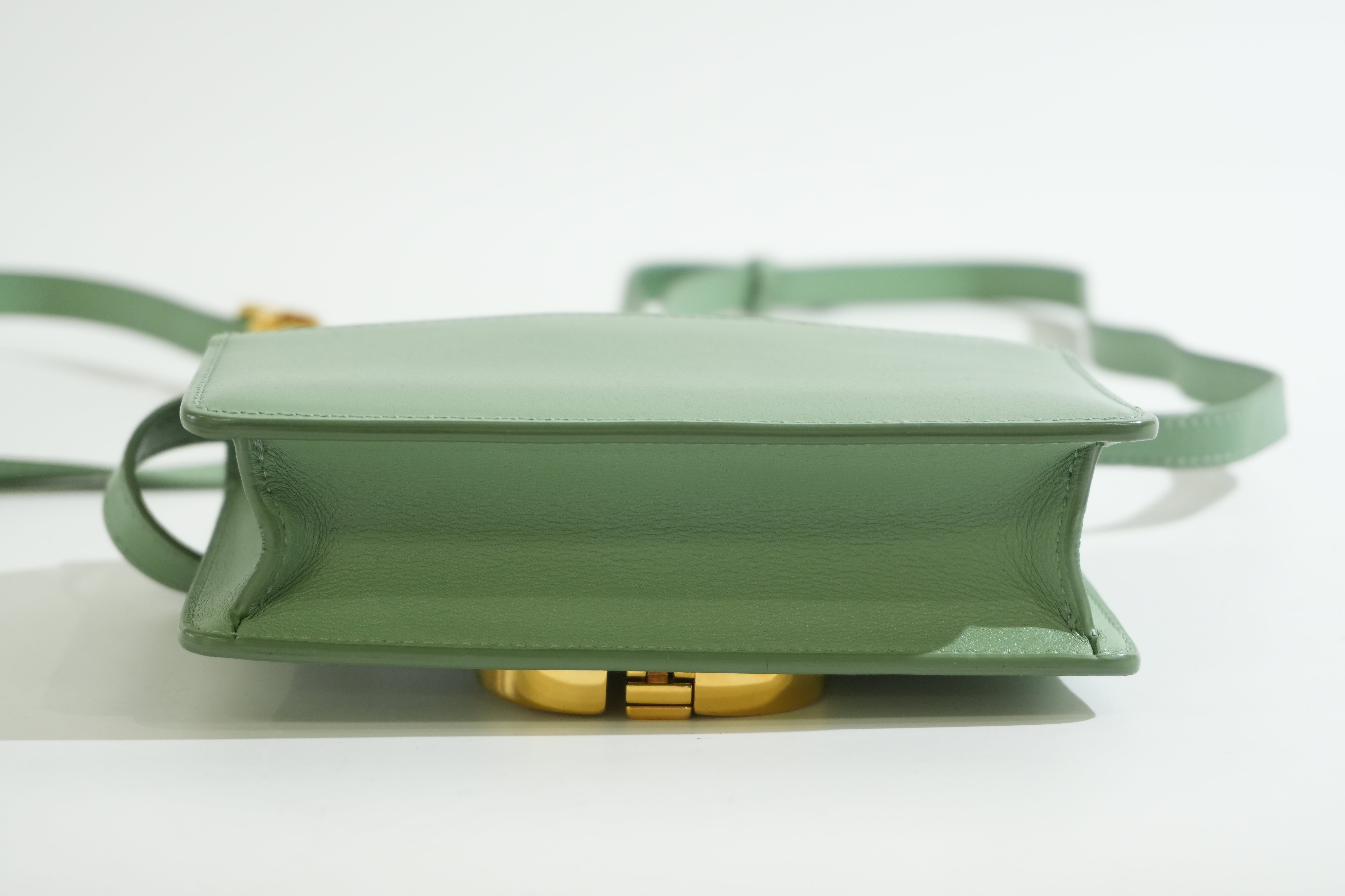 Pre-owned Dior 30 Montaigne Shoulder Bag Green