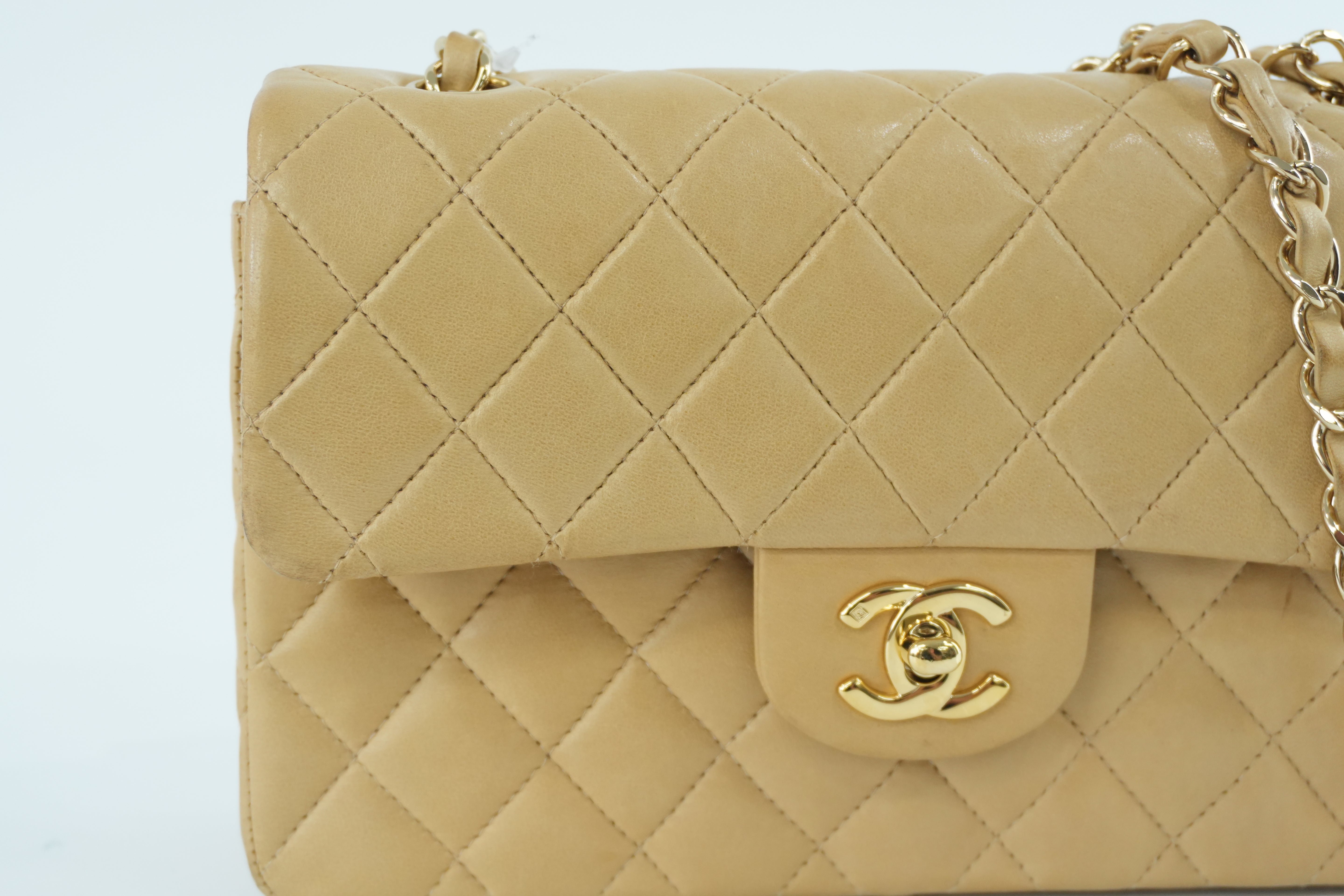 Chanel Matelasse Lamb Skin Chain Shoulder Bag Beige Used