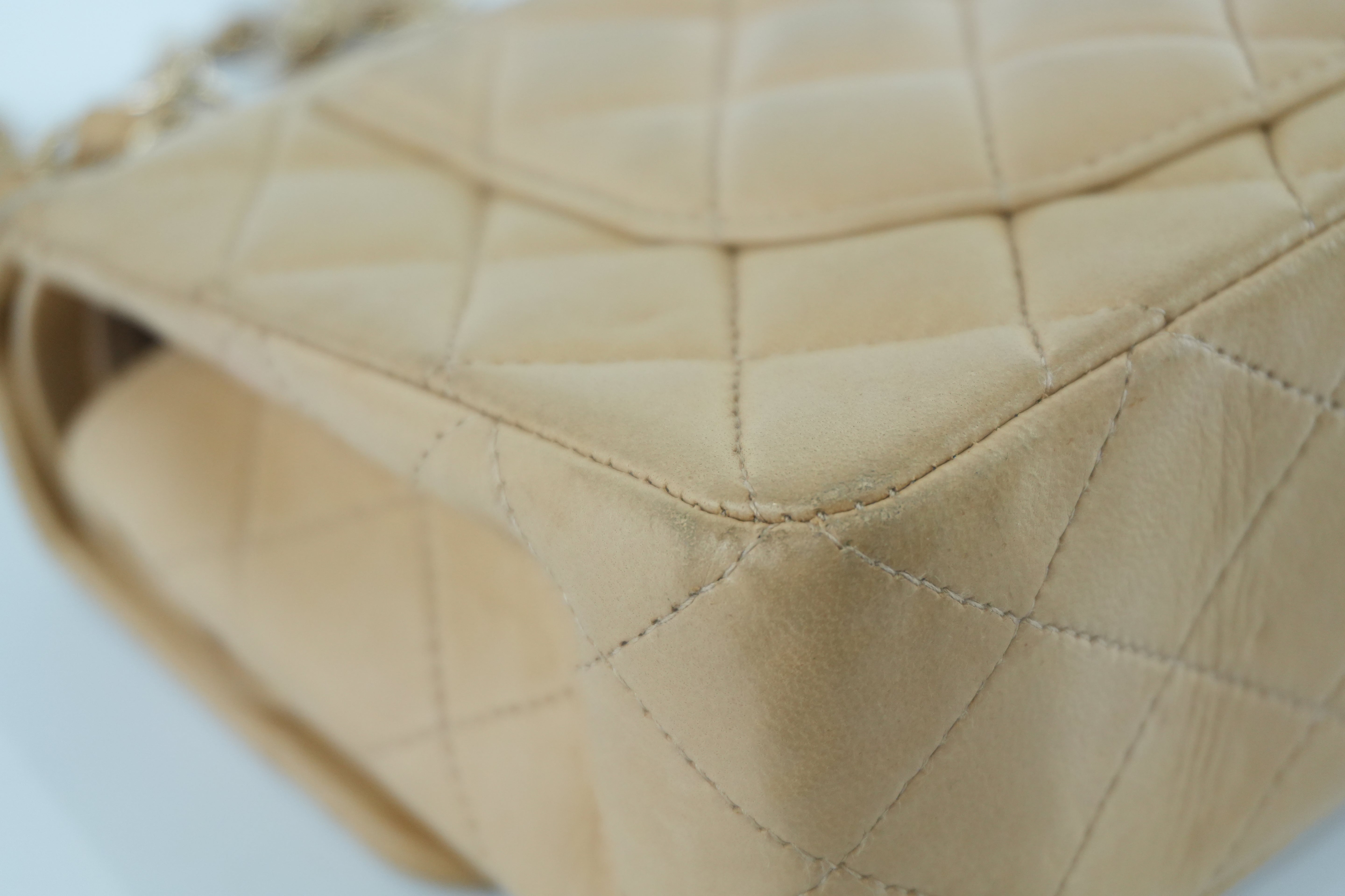 Chanel Matelasse Lamb Skin Chain Shoulder Bag Beige Used