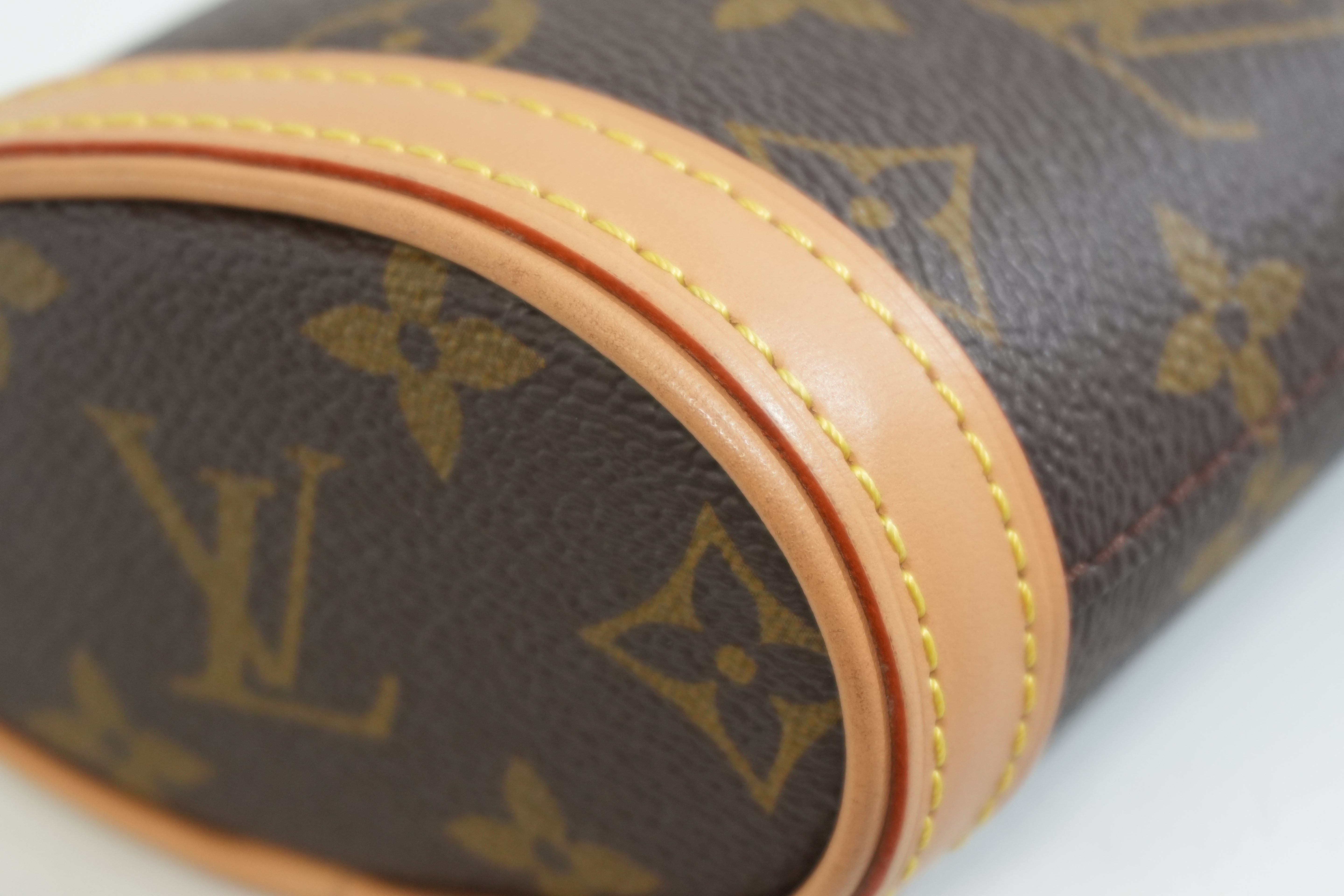 Pre-owned Louis Vuitton Fold Me Pouch Crossbody Bag
