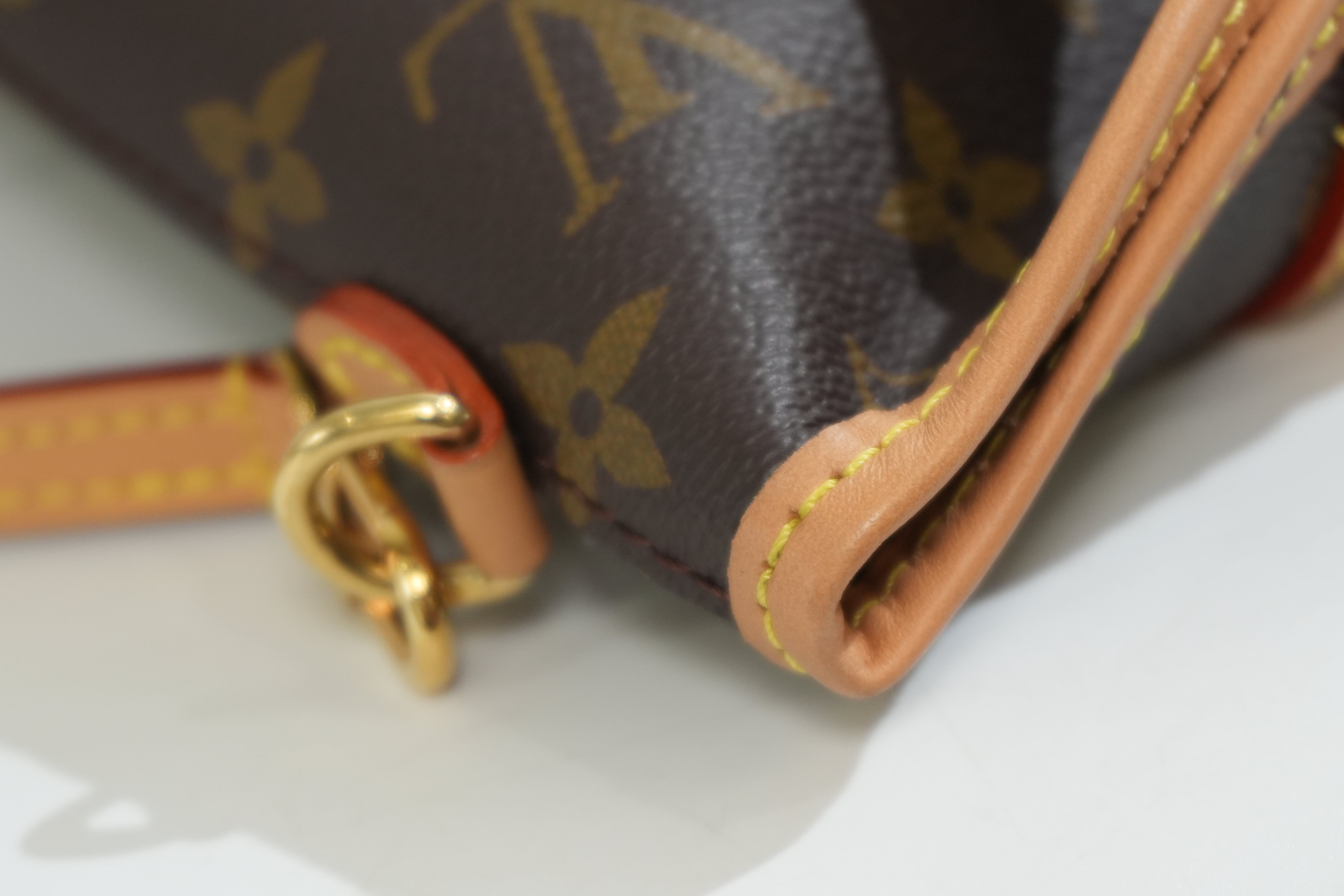 Pre-owned Louis Vuitton Fold Me Pouch Crossbody Bag