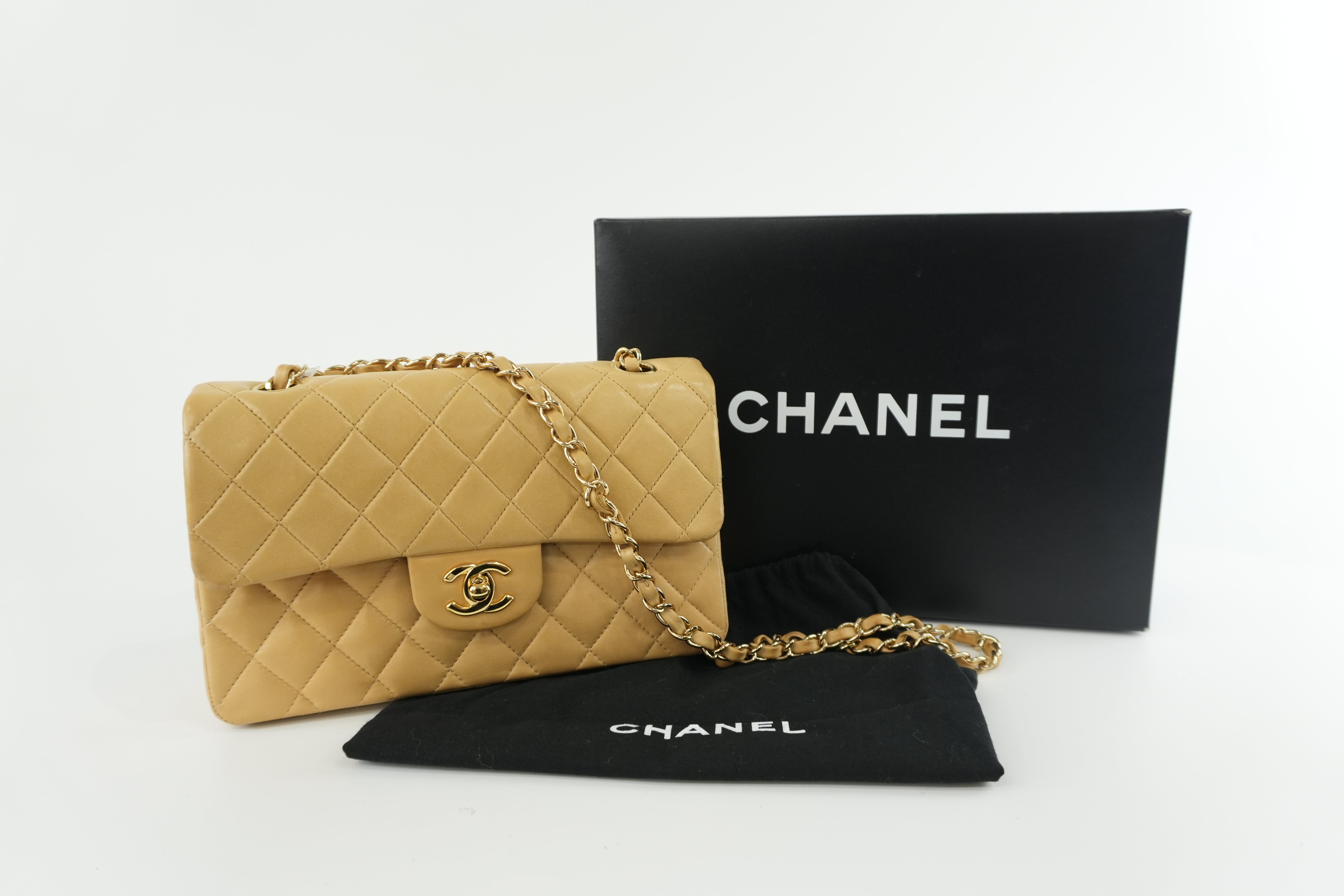 Chanel Matelasse Lamb Skin Chain Shoulder Bag Beige Used