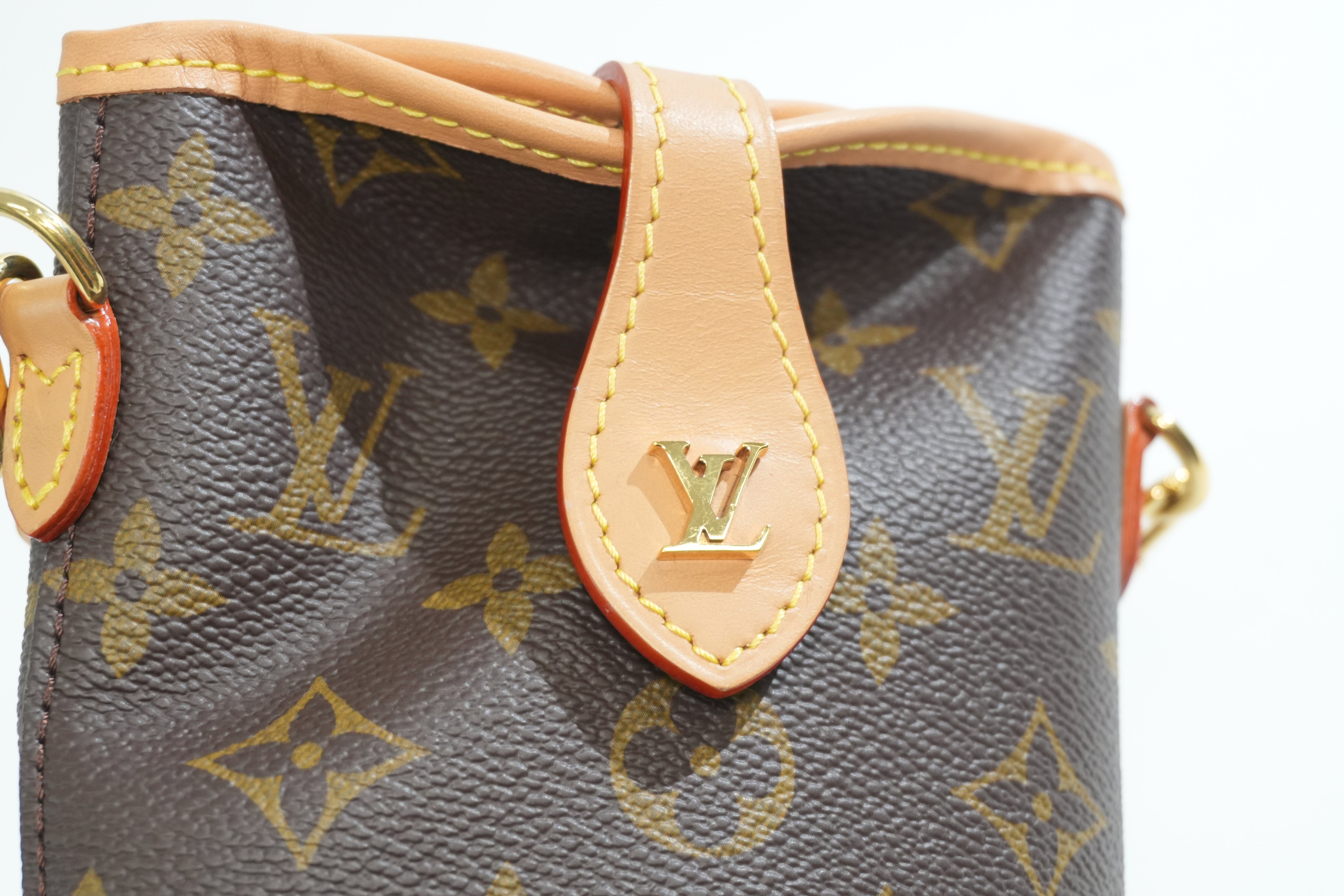 Pre-owned Louis Vuitton Fold Me Pouch Crossbody Bag
