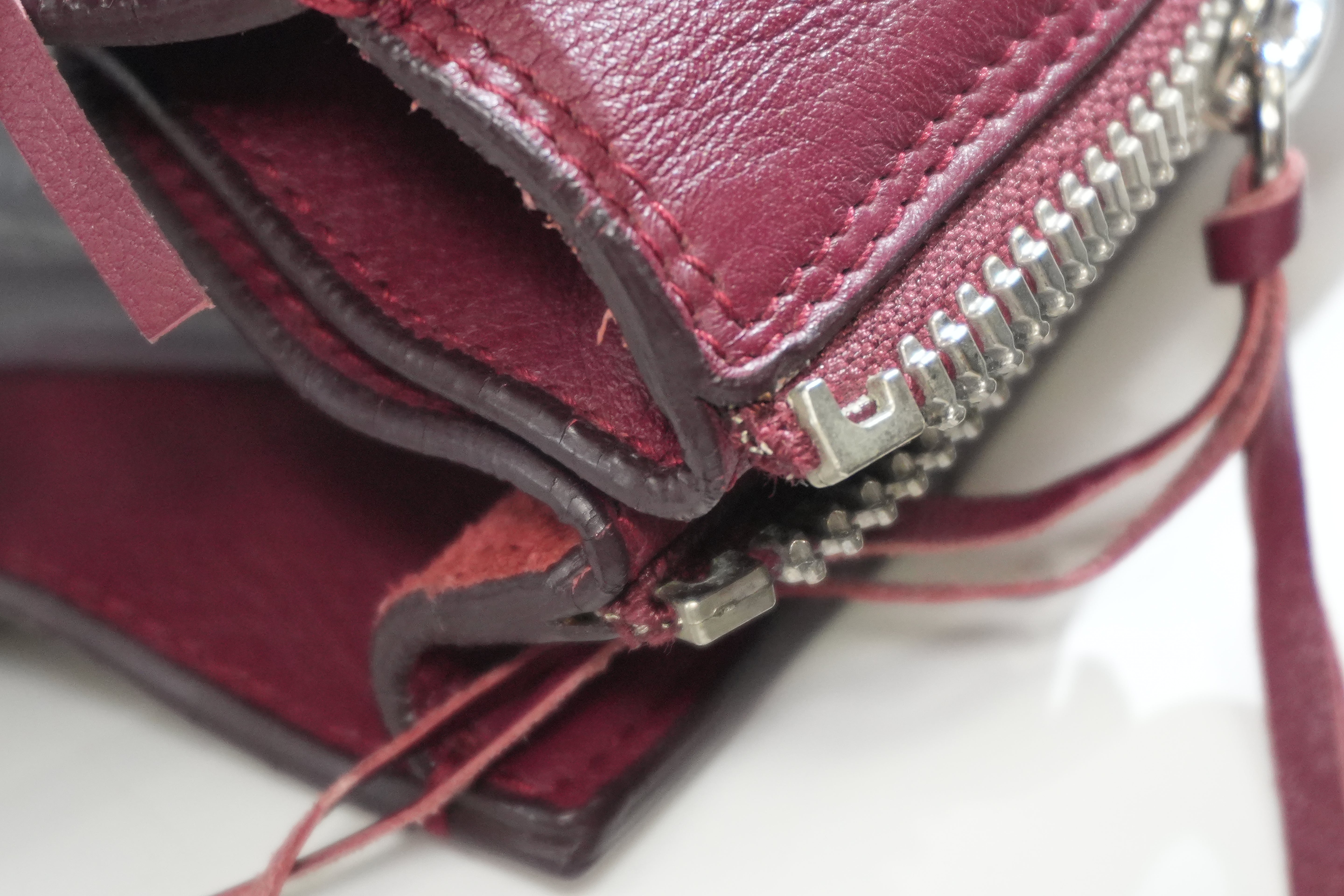 Pre-owned Balenciaga Papier A6 Zip Handbag Red