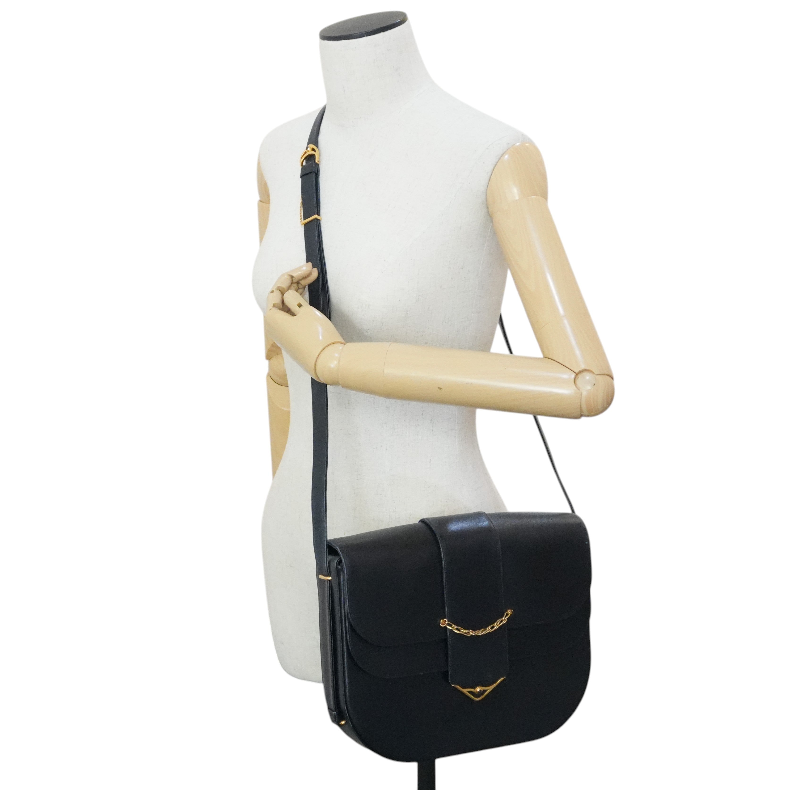 Pre-owned Cartier Sapphire Shoulder Bag Black