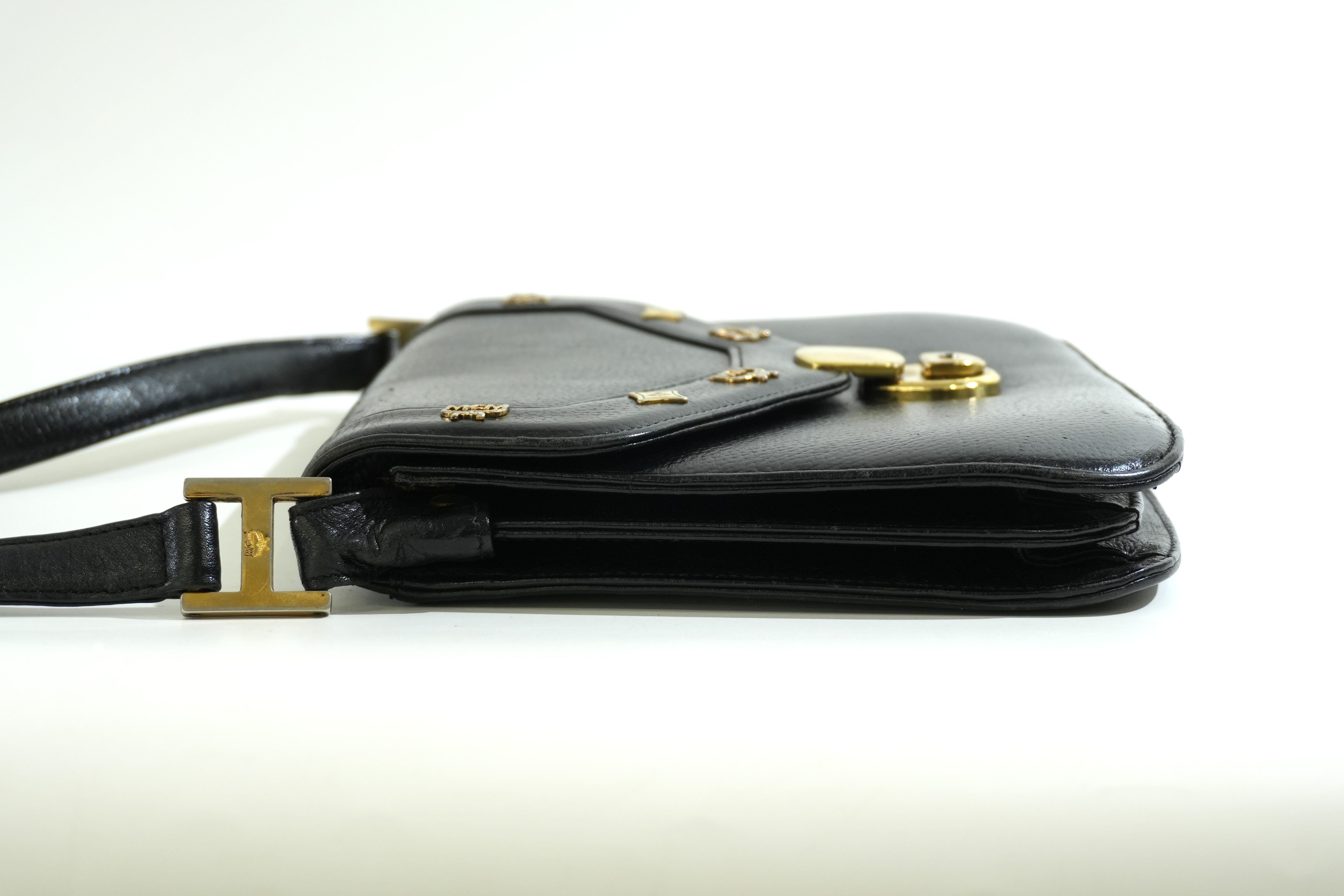 Pre-owned MCM Crossbody Bag Black