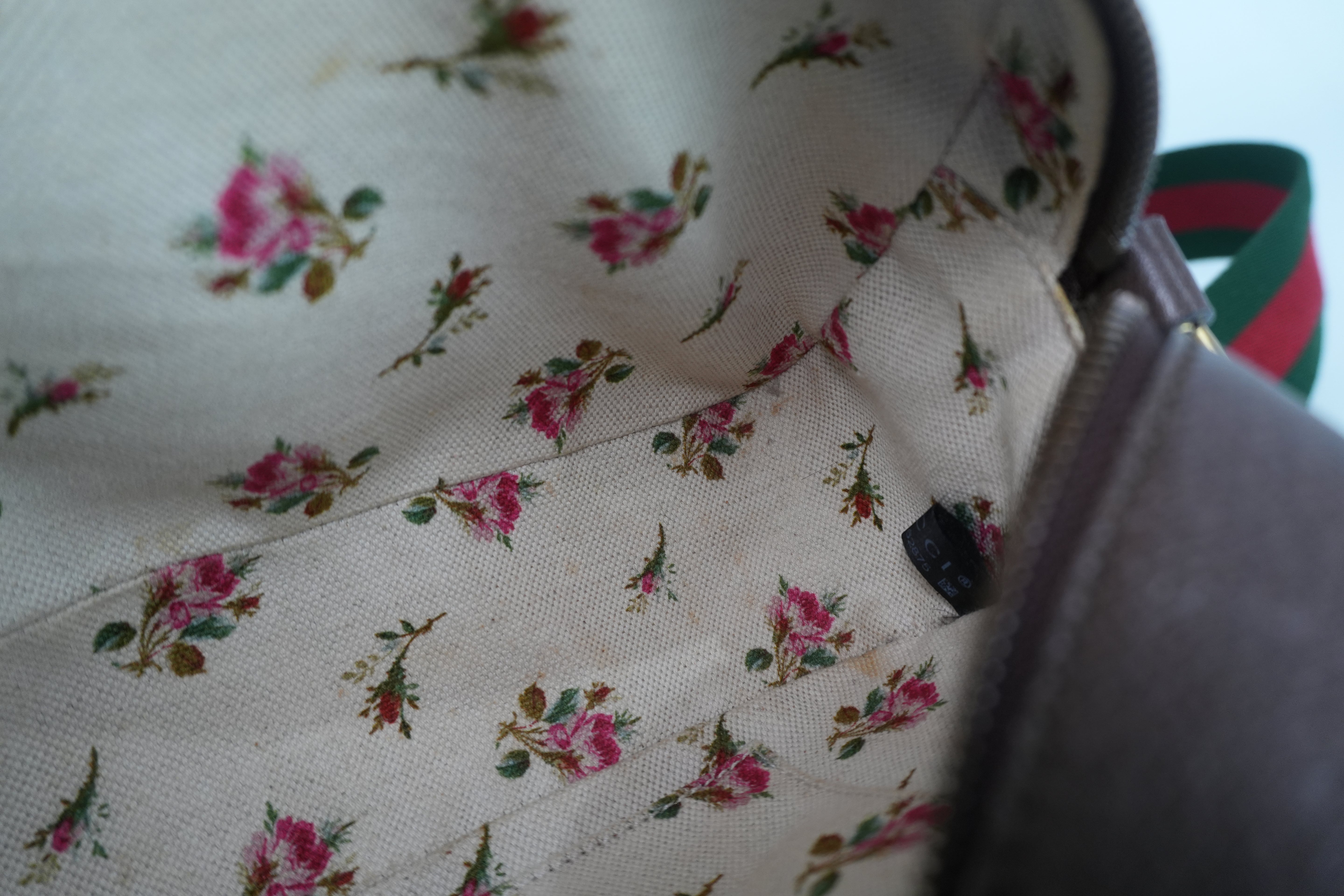 Gucci Supreme Neo Vintage Shoulder Bag Used