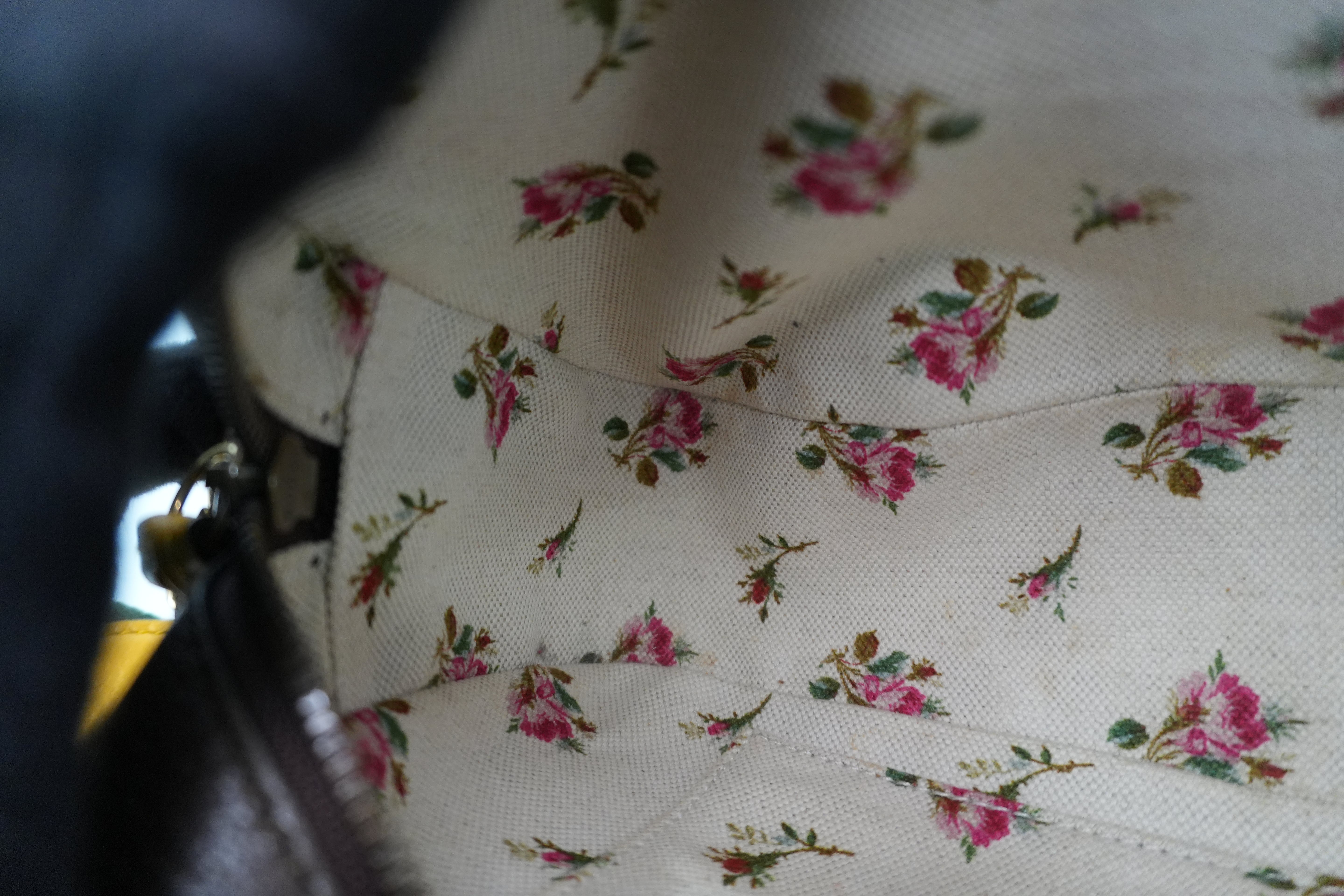 Gucci Supreme Neo Vintage Shoulder Bag Used