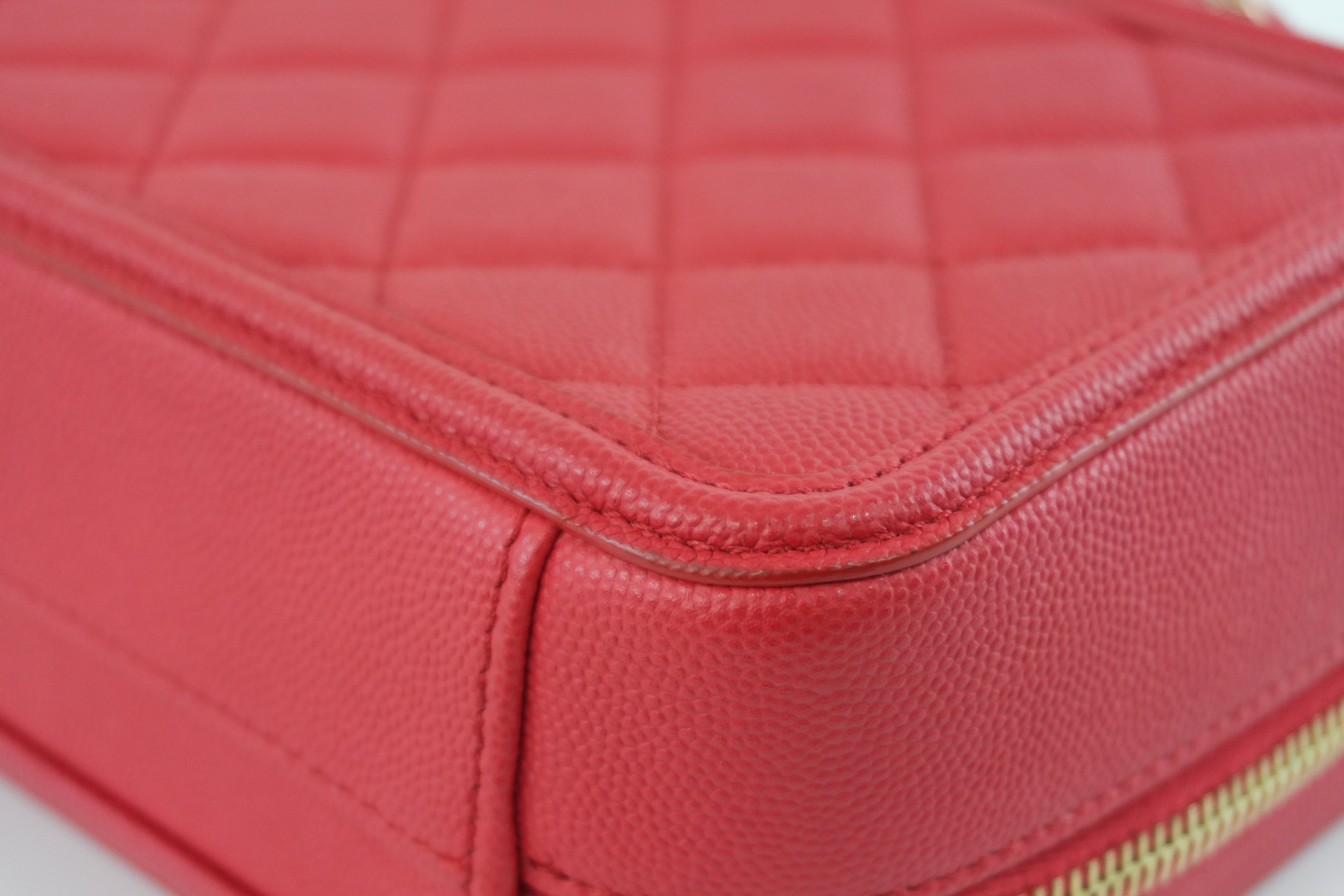 Chanel Filigree Cherry Red Vibrant Shoulder Bag Used