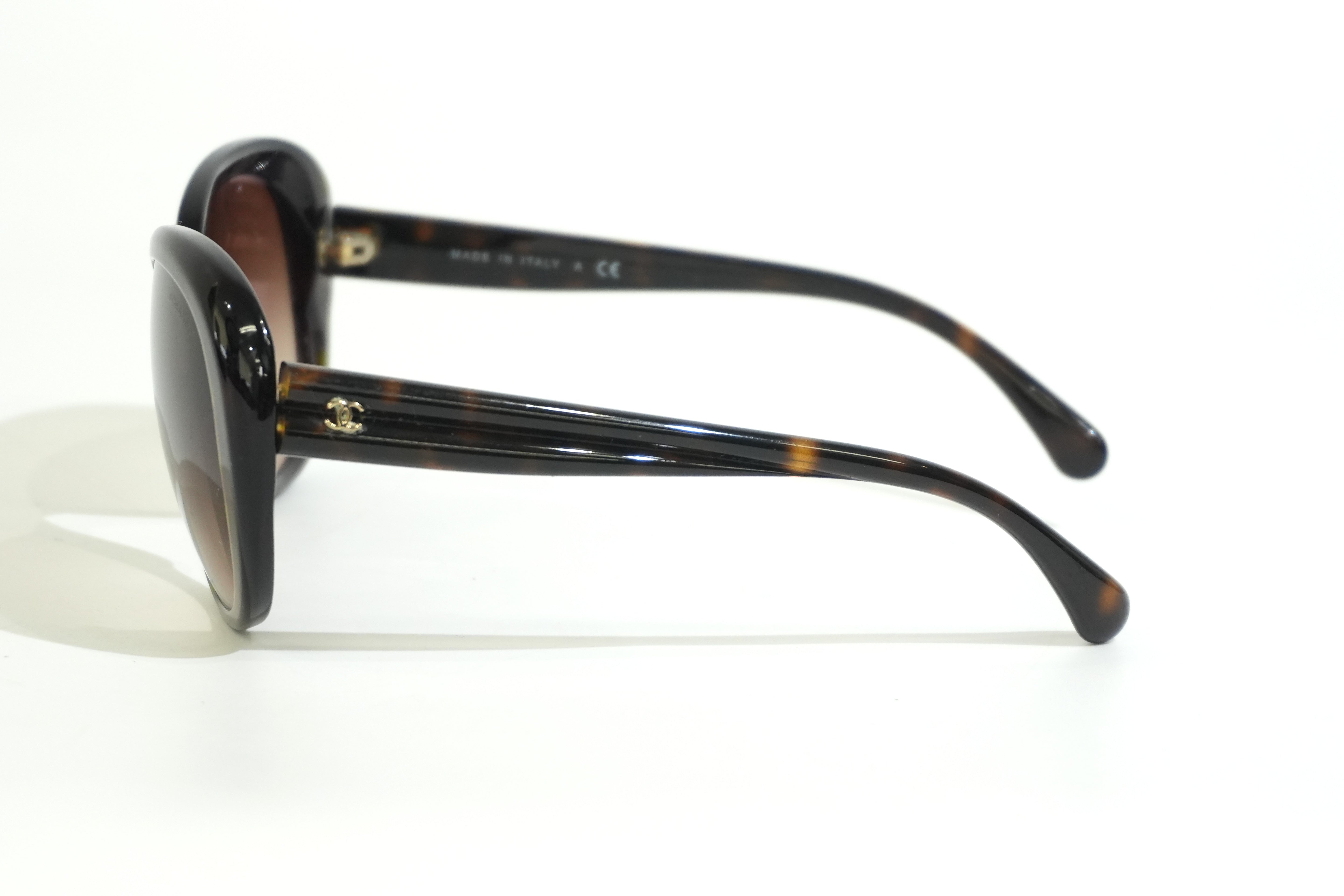 Pre-owned Chanel Sunglasses Brown