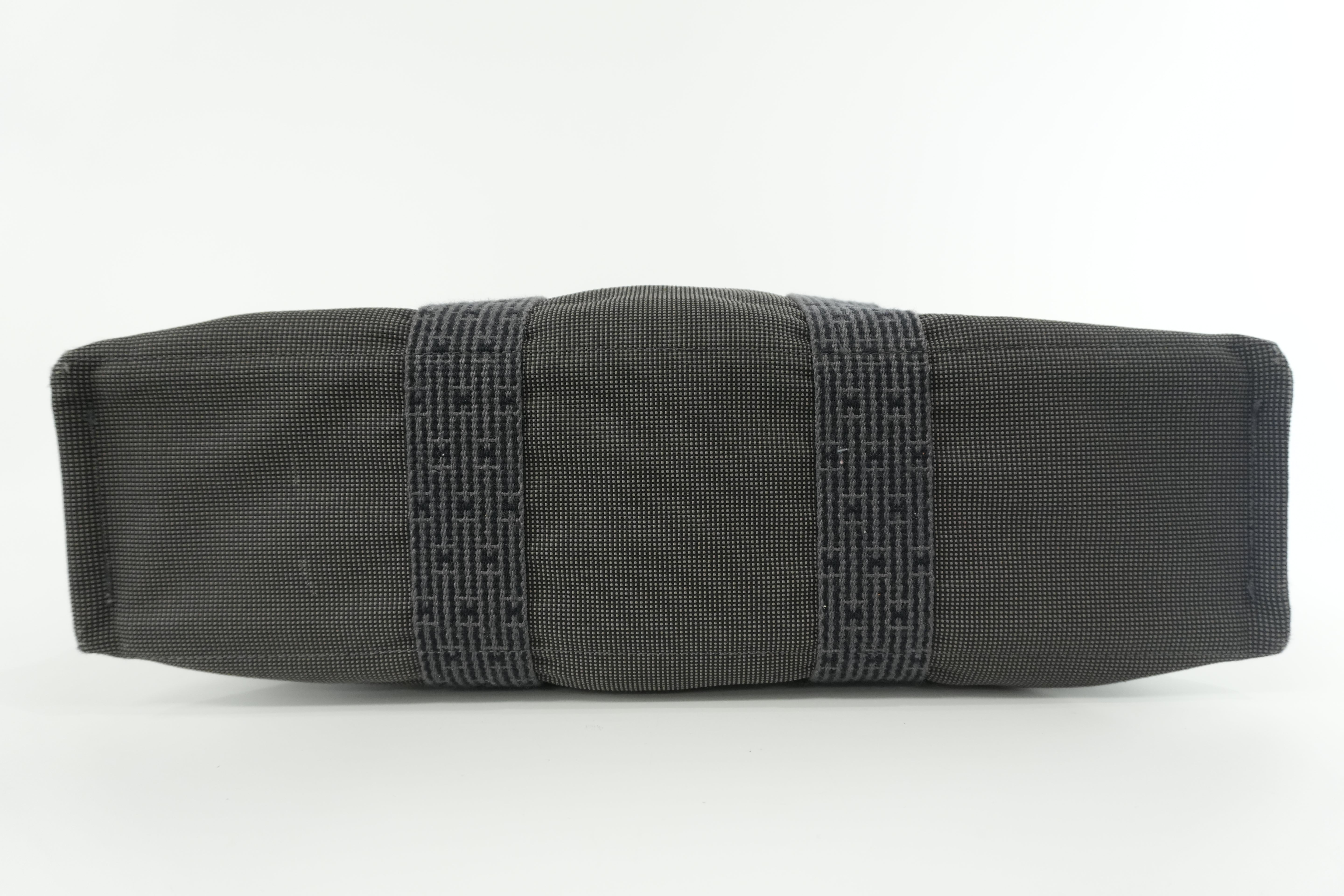 Hermes Herline MM Canvas Used