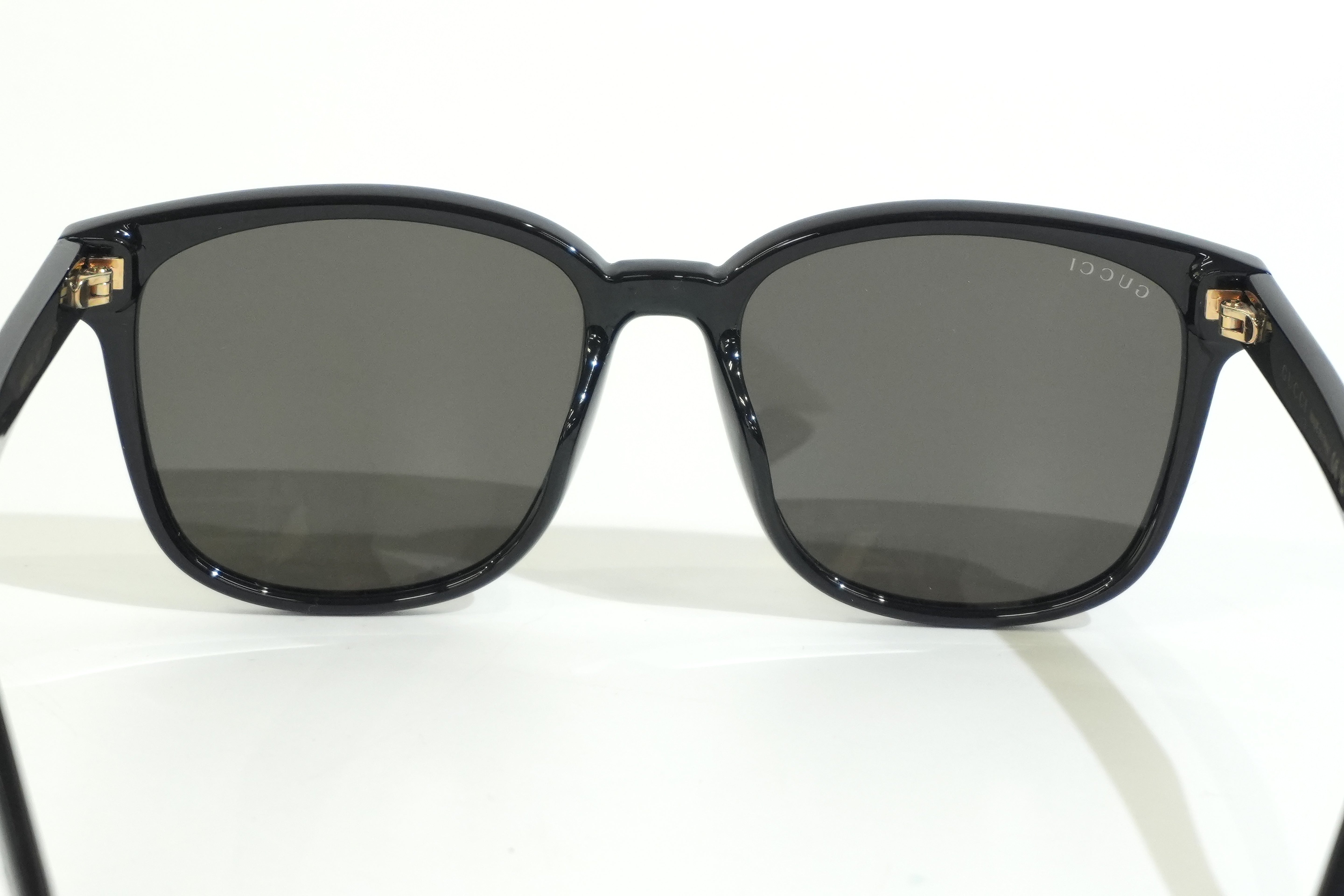 Pre-owned Gucci Sunglasses Black