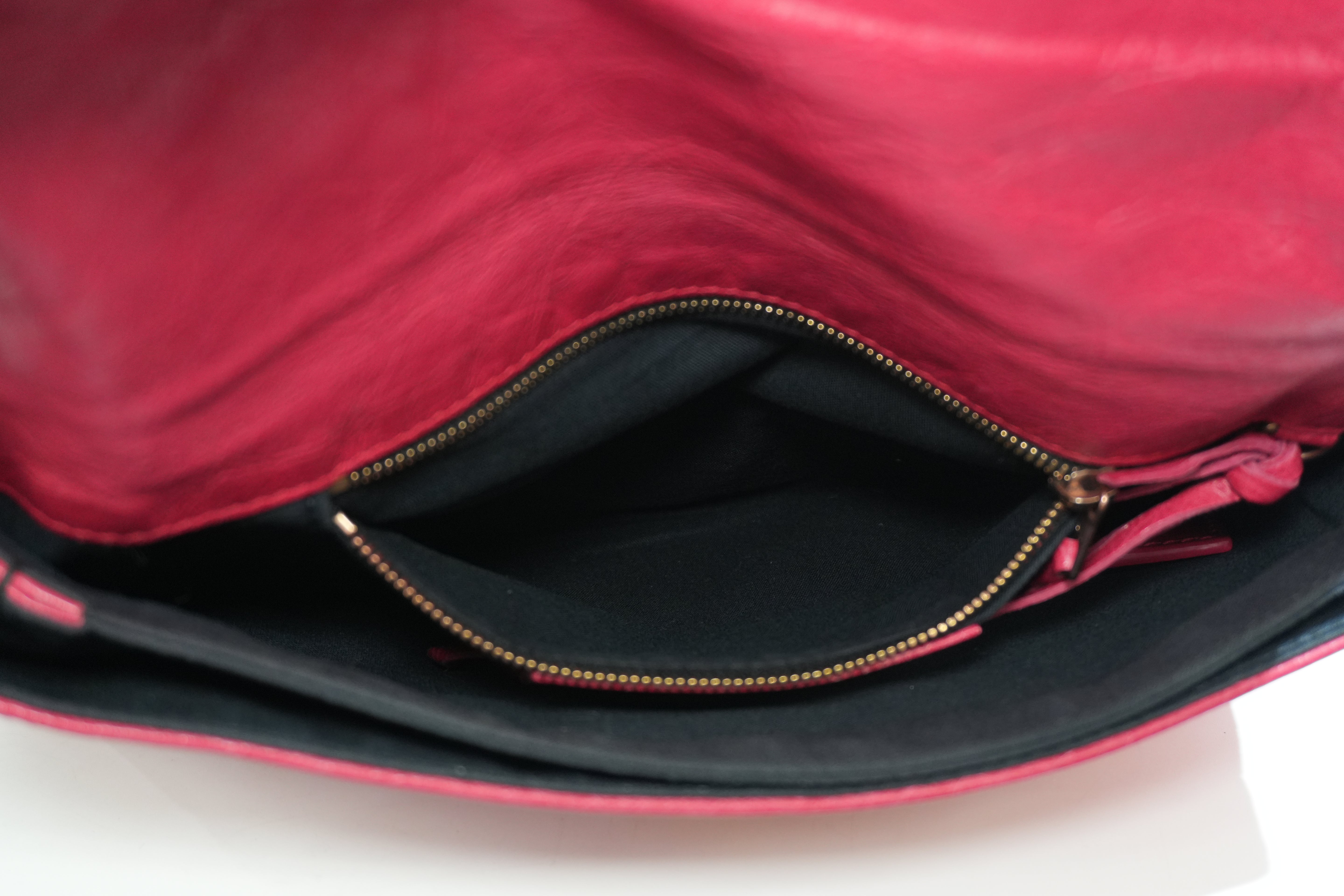 Pre-owned Balenciaga Clutch Bag Red