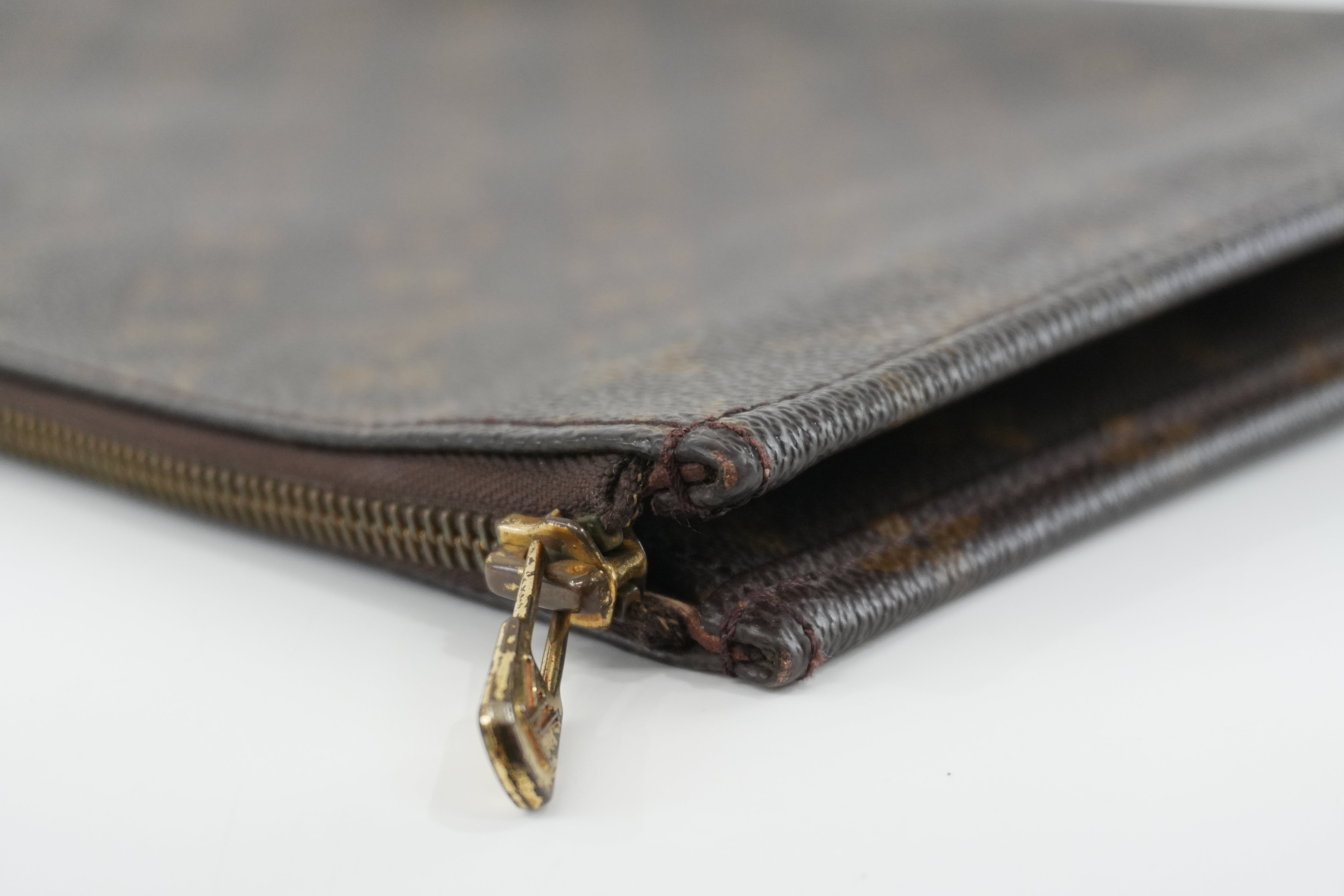 Louis Vuitton Monogram Pochette Document Used