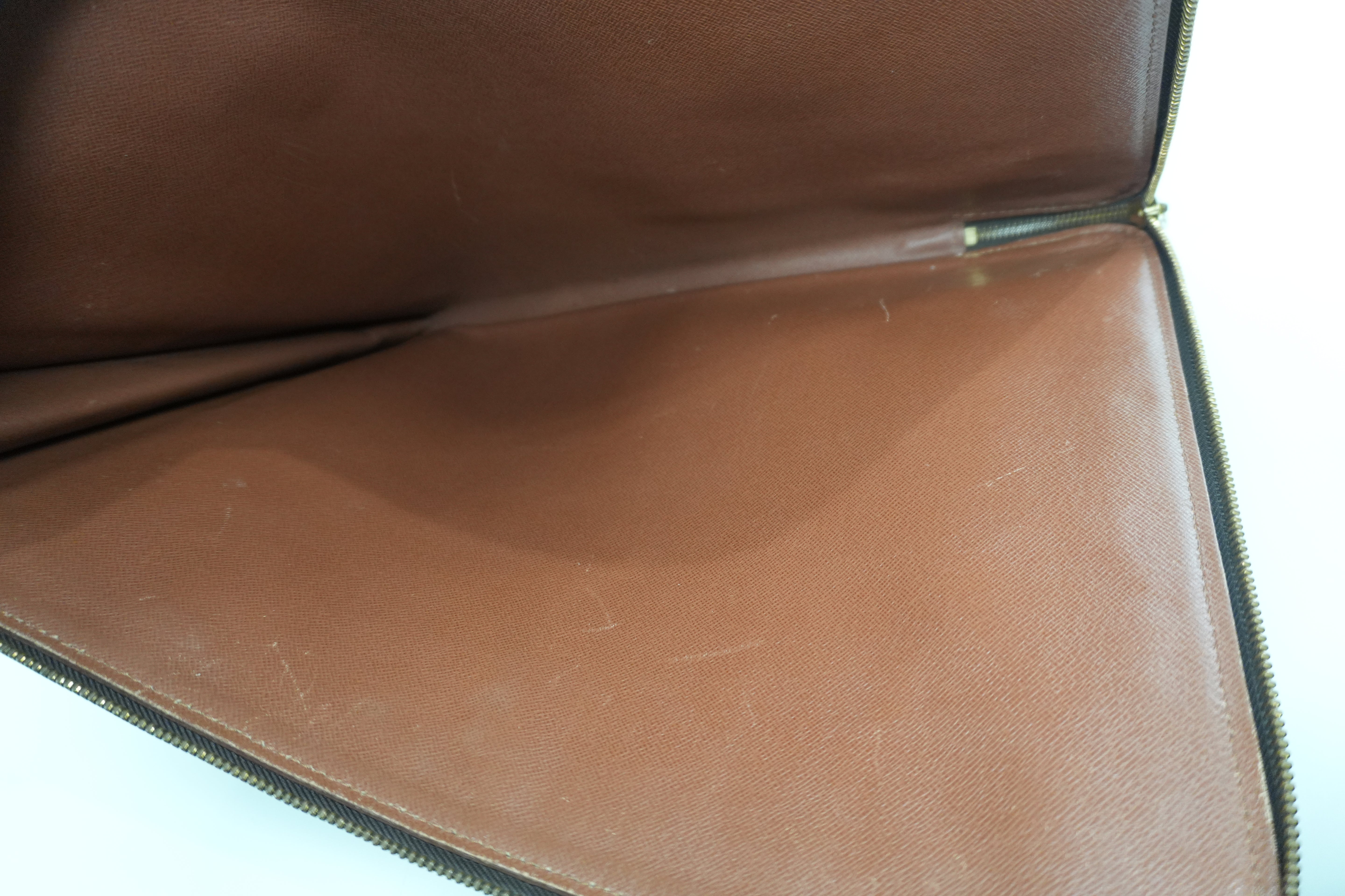 Louis Vuitton Monogram Pochette Document Used