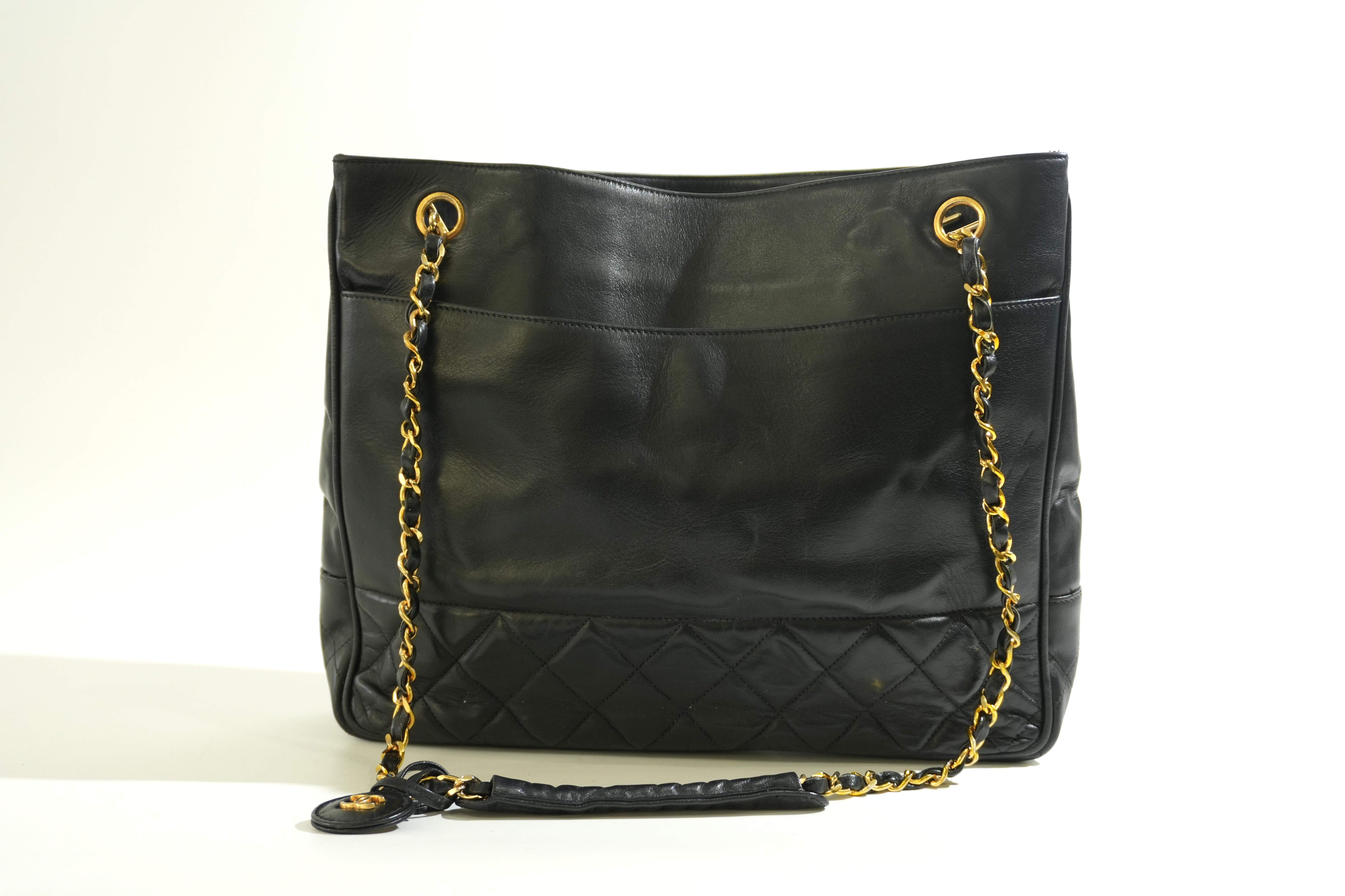 Pre-owned Chanel Chain Tote Bag Black
