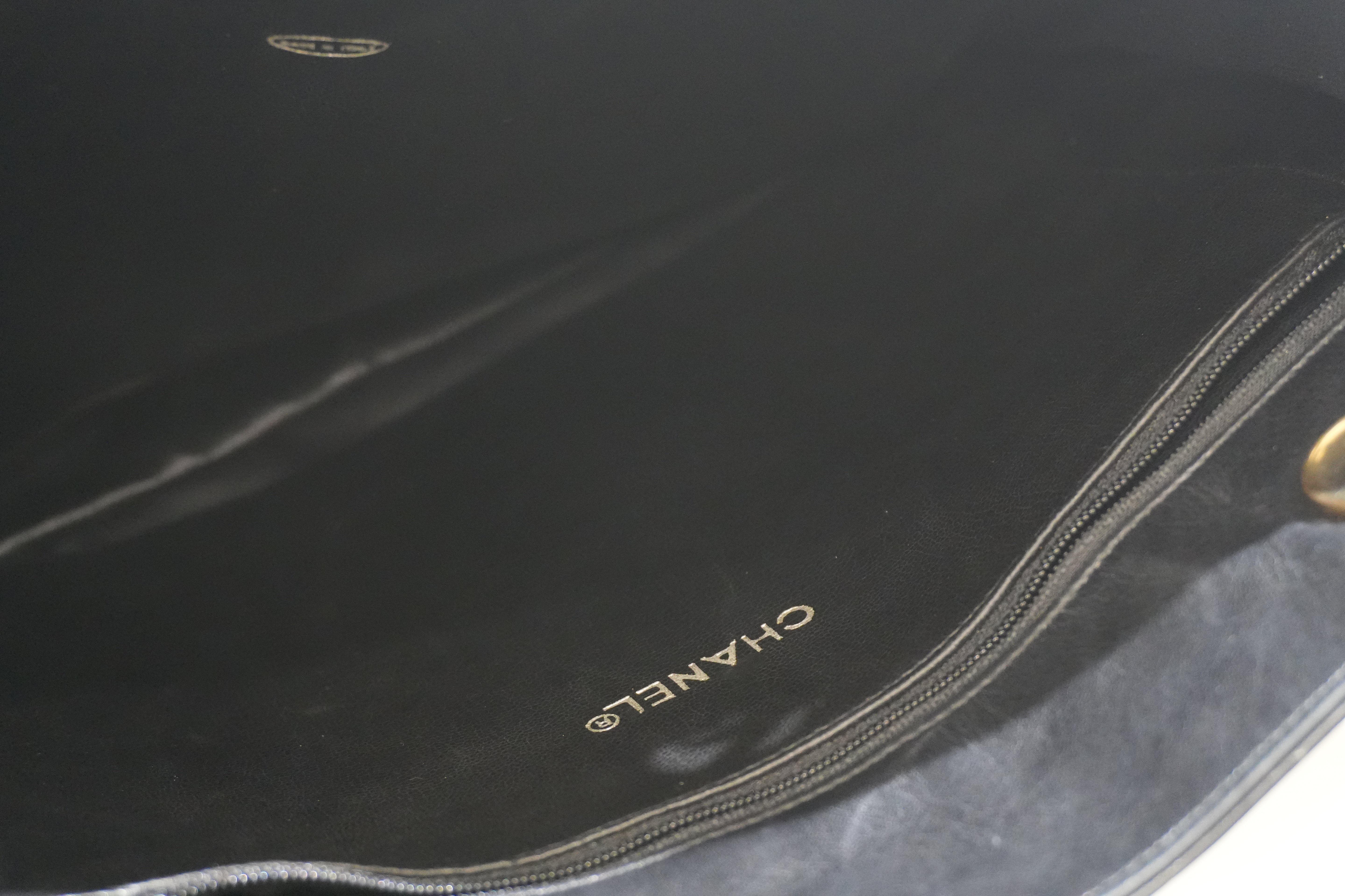 Pre-owned Chanel Chain Tote Bag Black