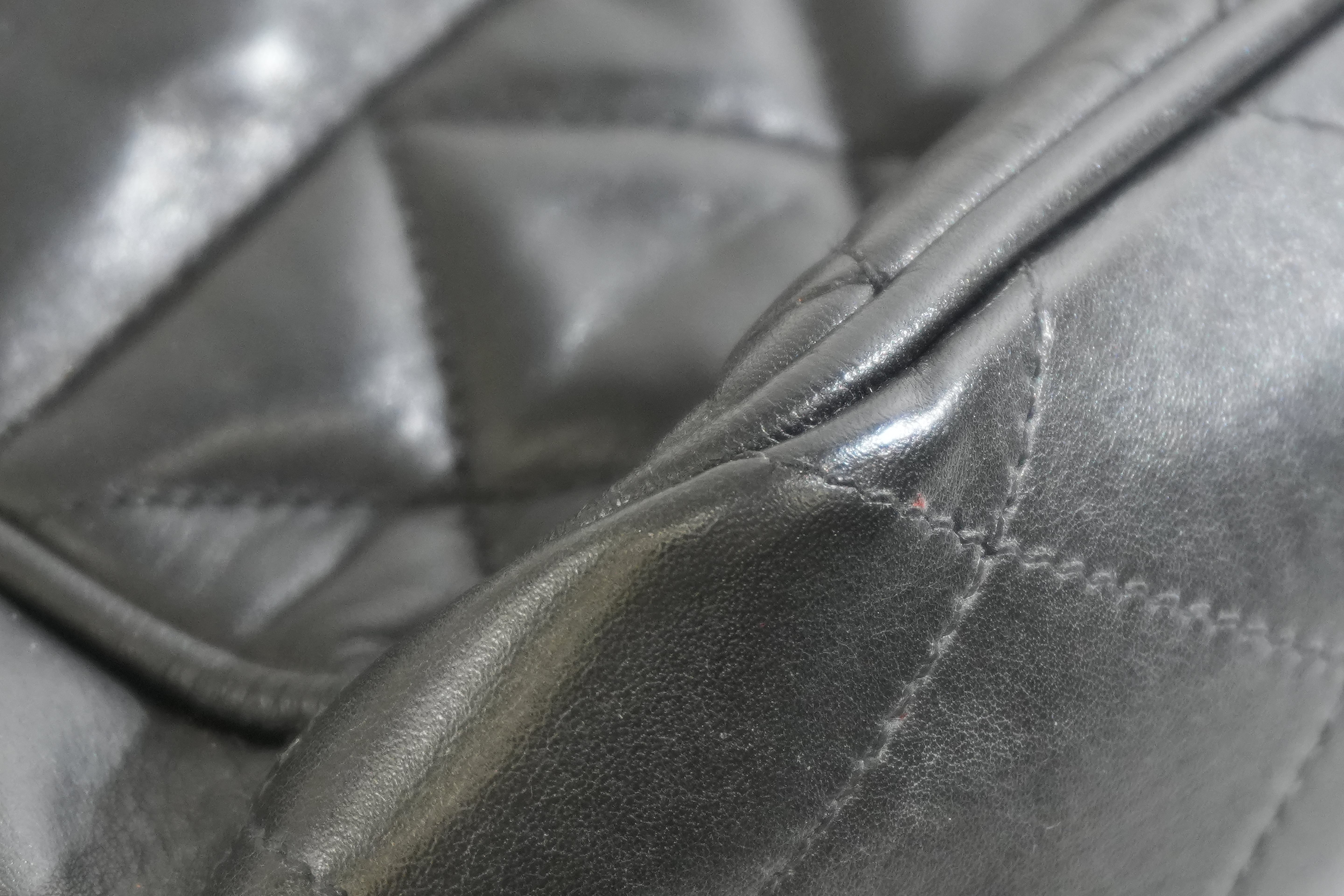 Pre-owned Chanel Chain Tote Bag Black